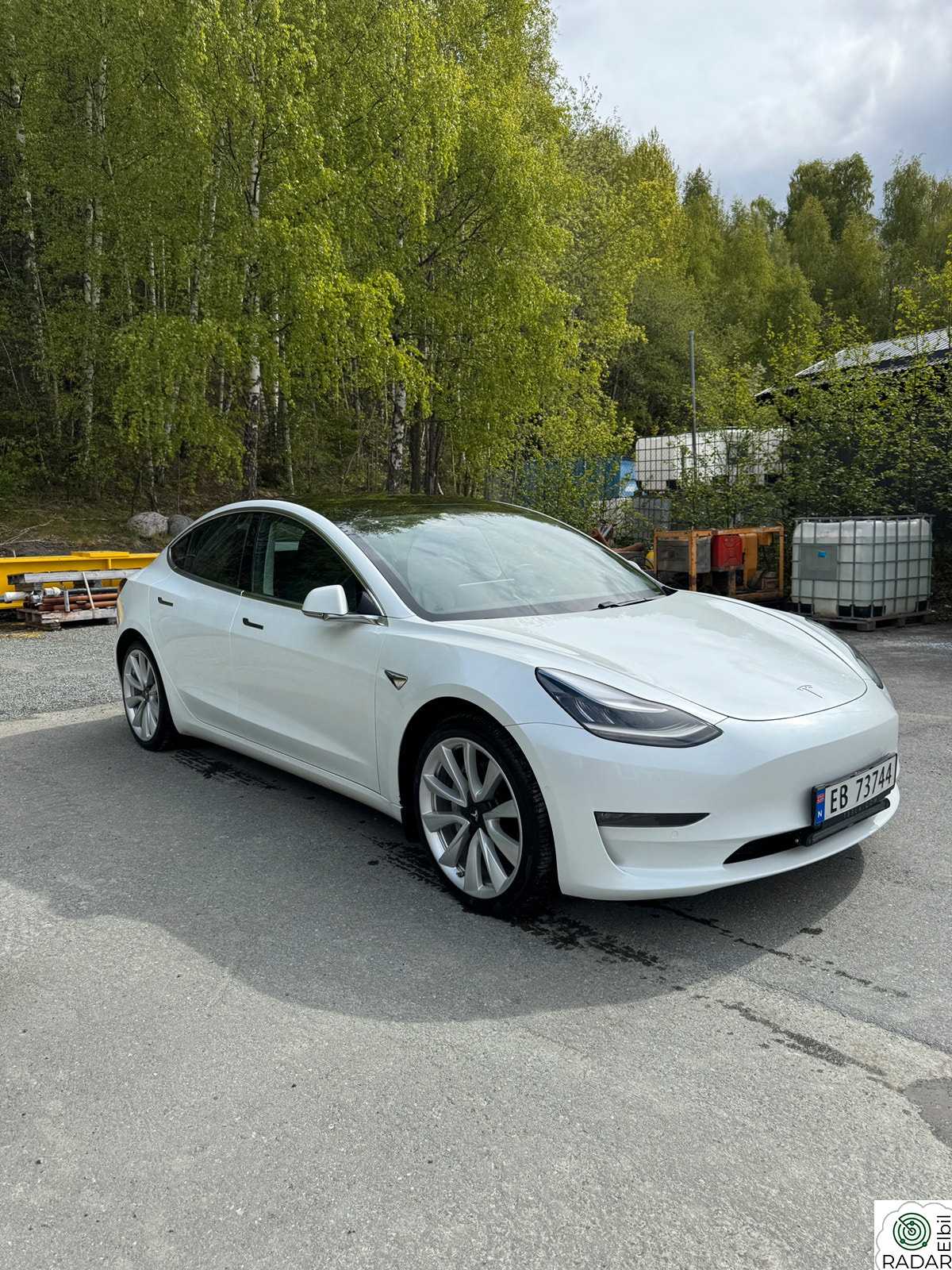 TESLA Model 3 Long Range AWD