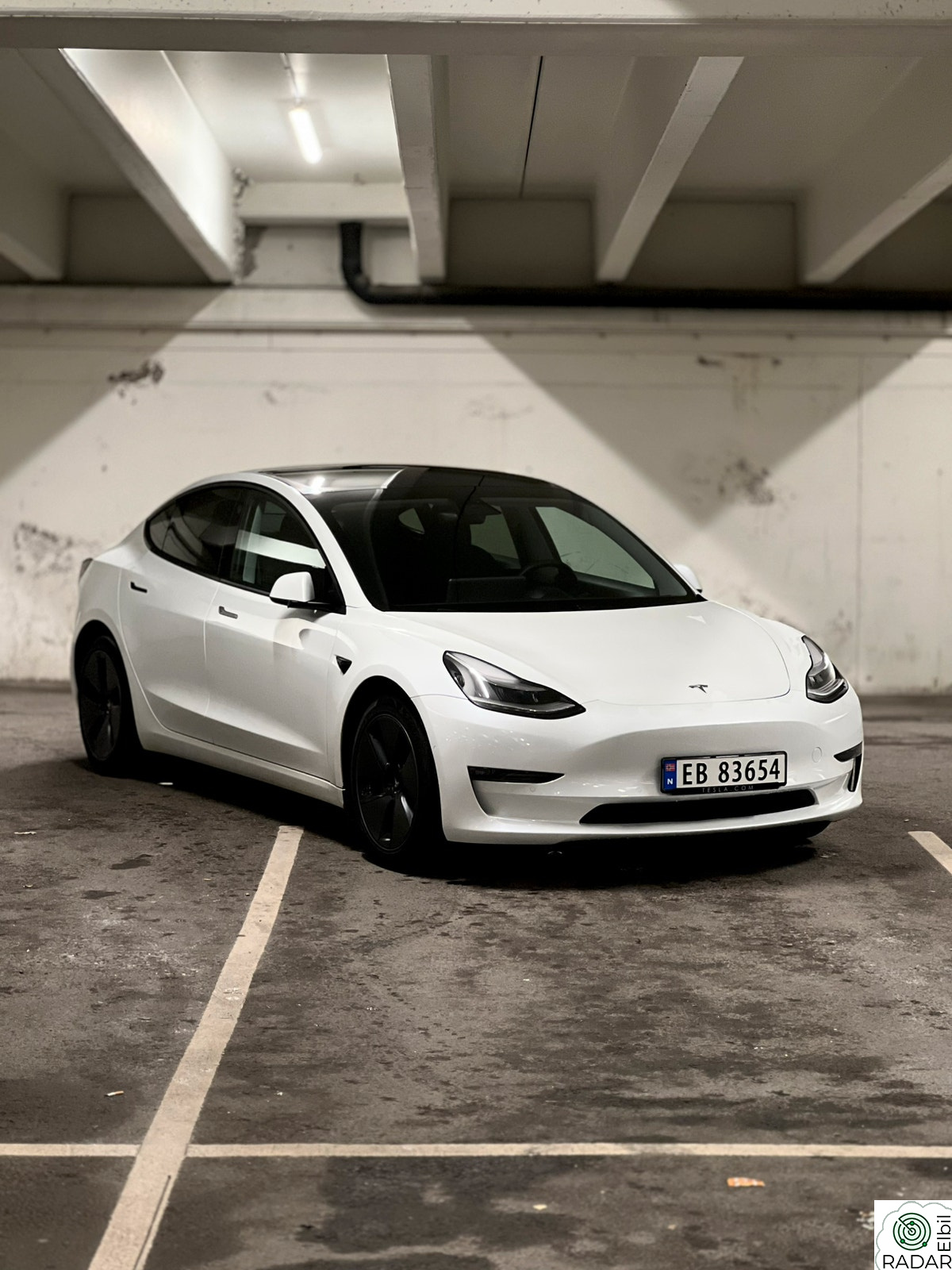 TESLA Model 3 Long Range AWD