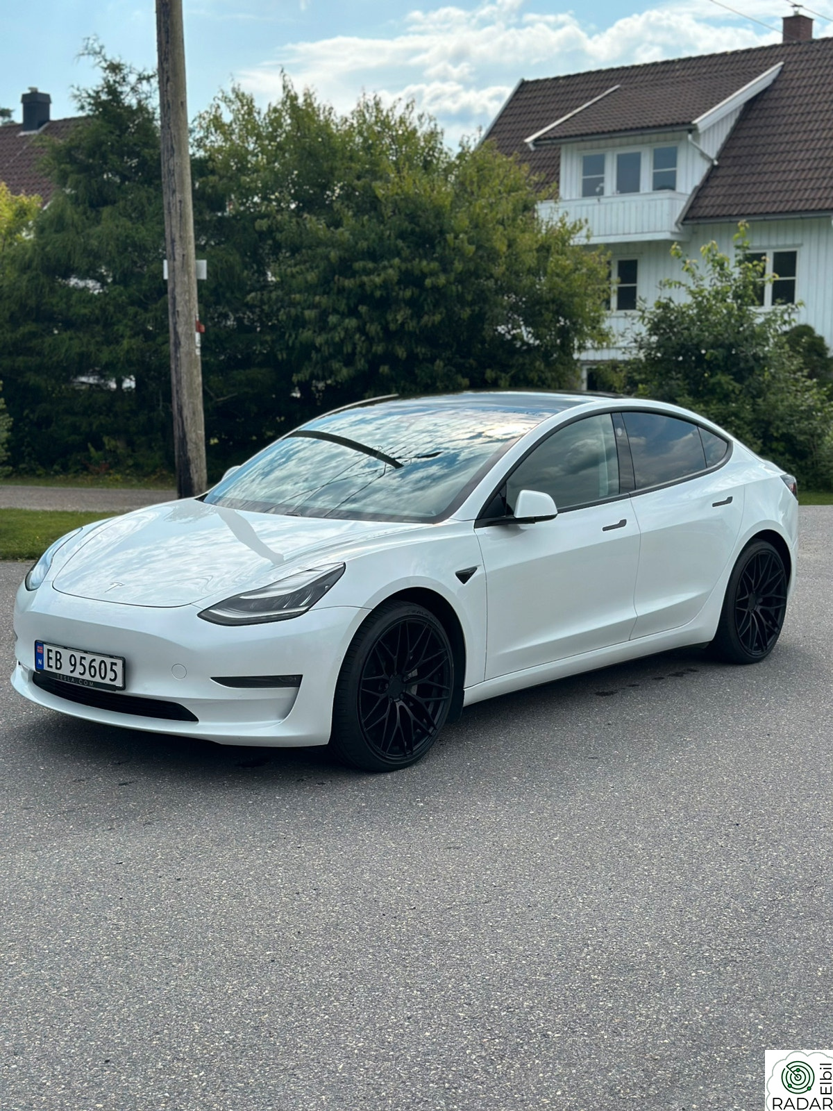 TESLA Model 3 Long Range AWD