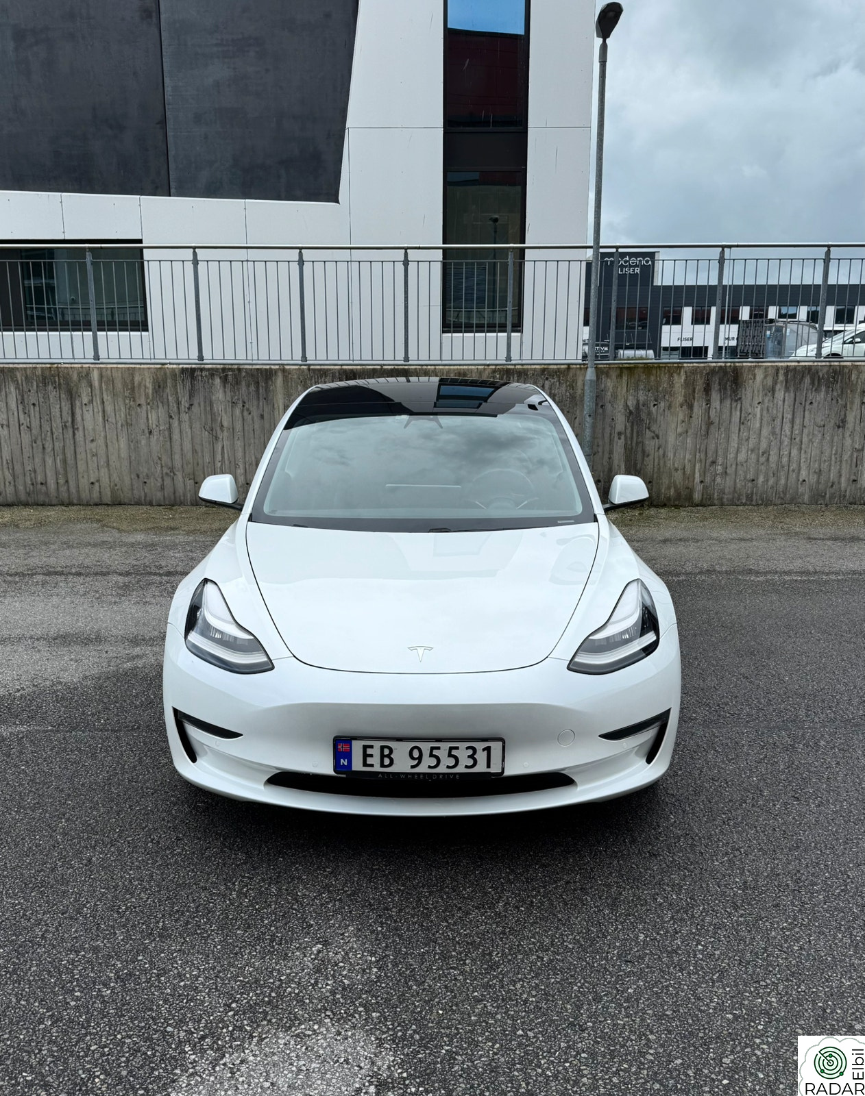 TESLA Model 3 Long Range AWD