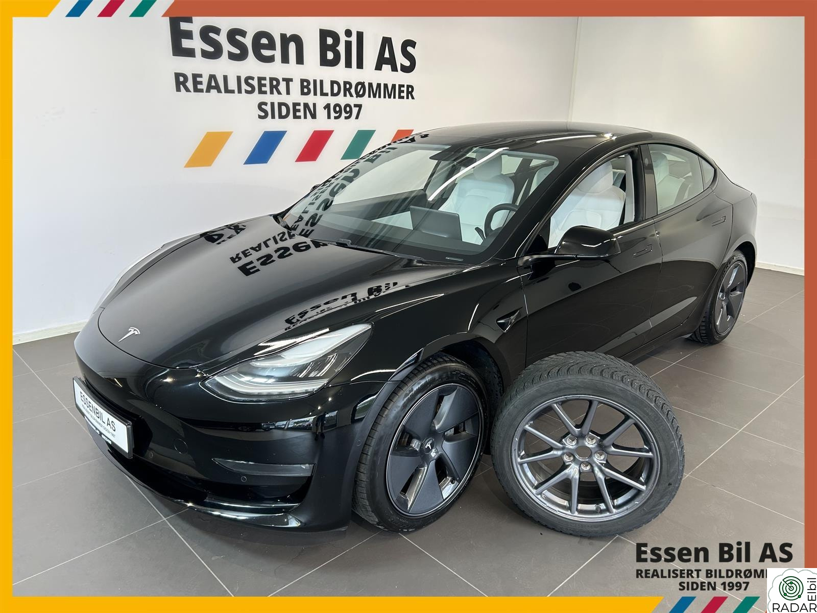 TESLA Model 3 LONG RANGE AWD/KROK/2-SETT HJUL