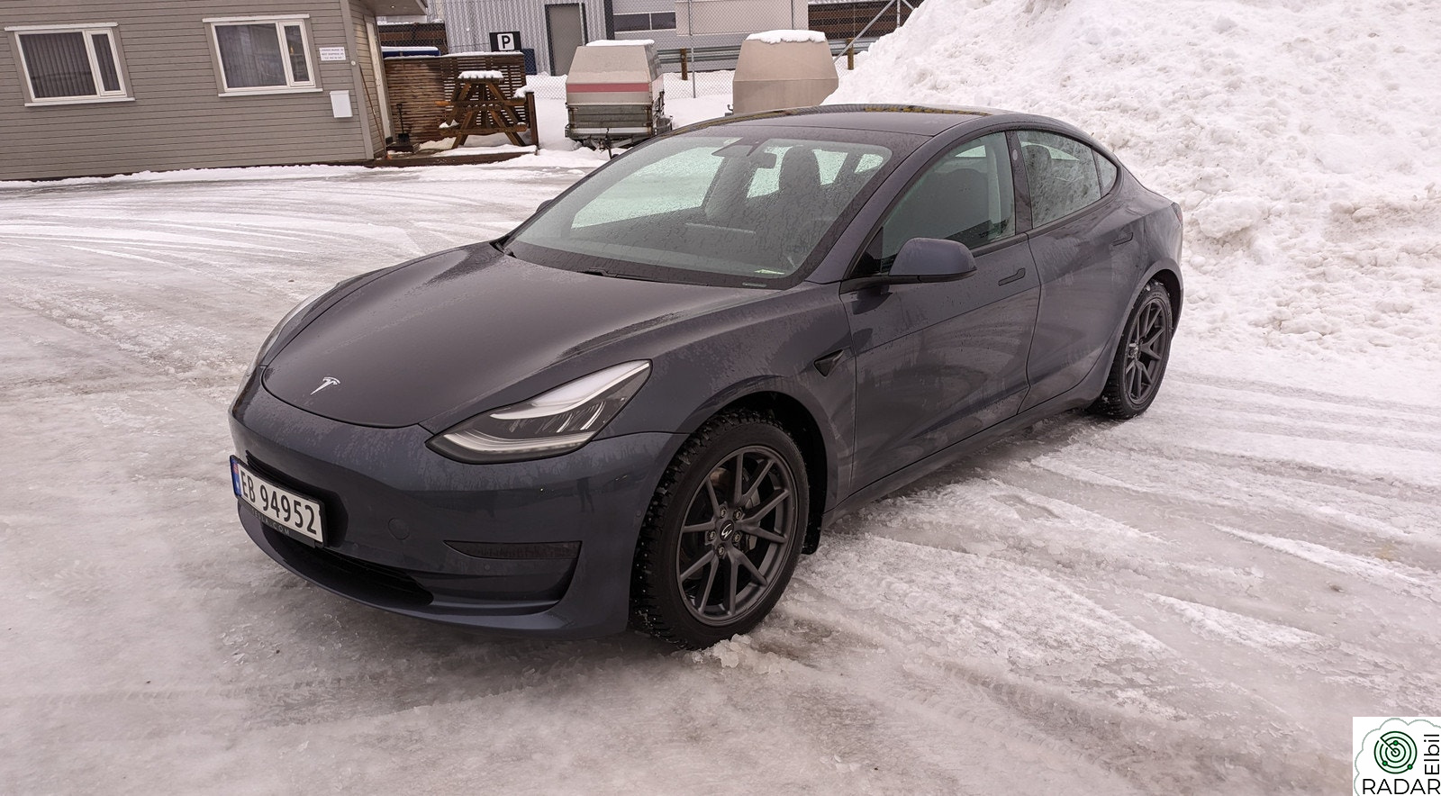 TESLA Model 3 Long Range AWD