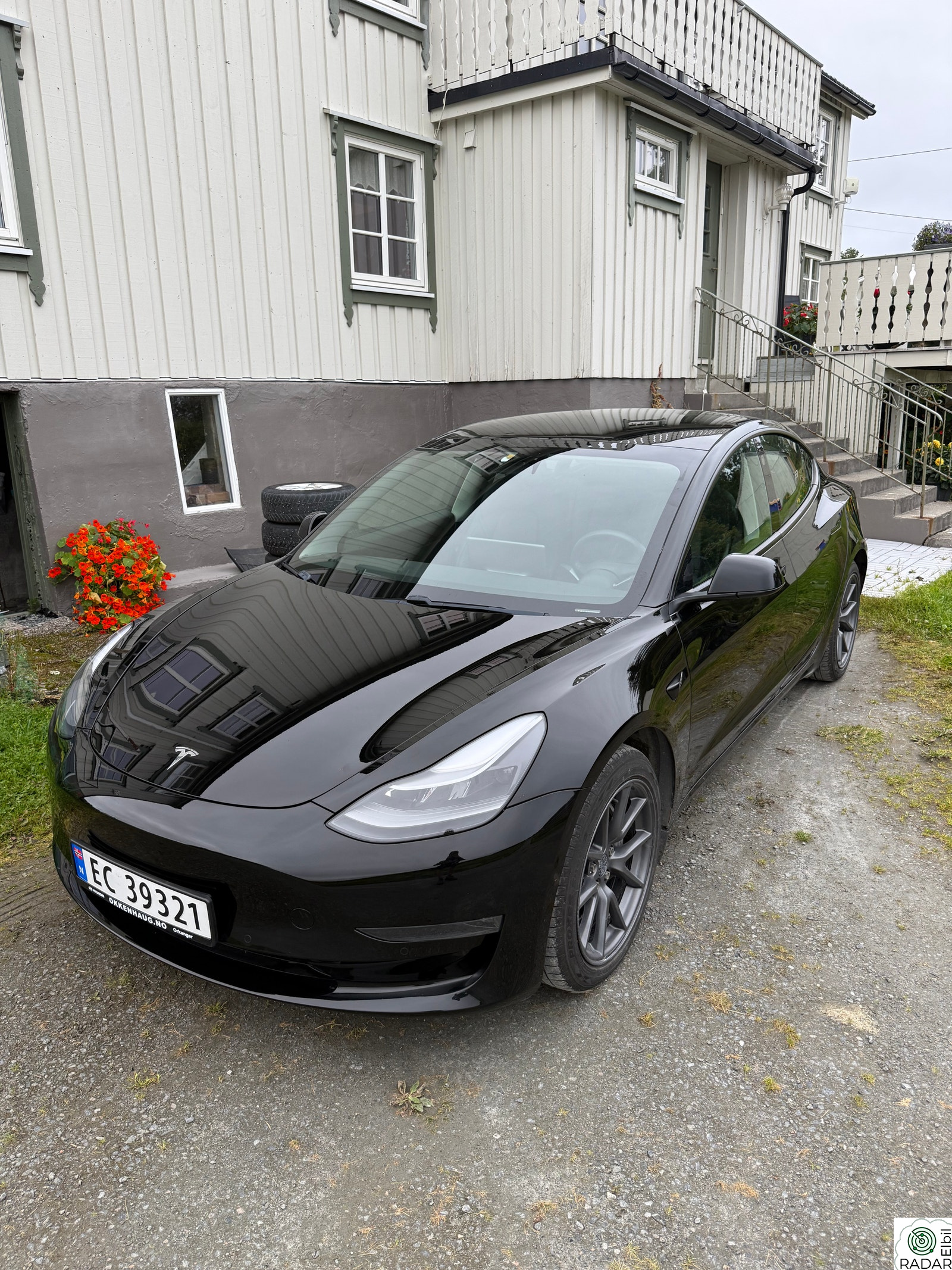 TESLA Model 3 Long Range AWD