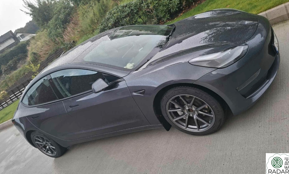 TESLA Model 3 Long Range AWD