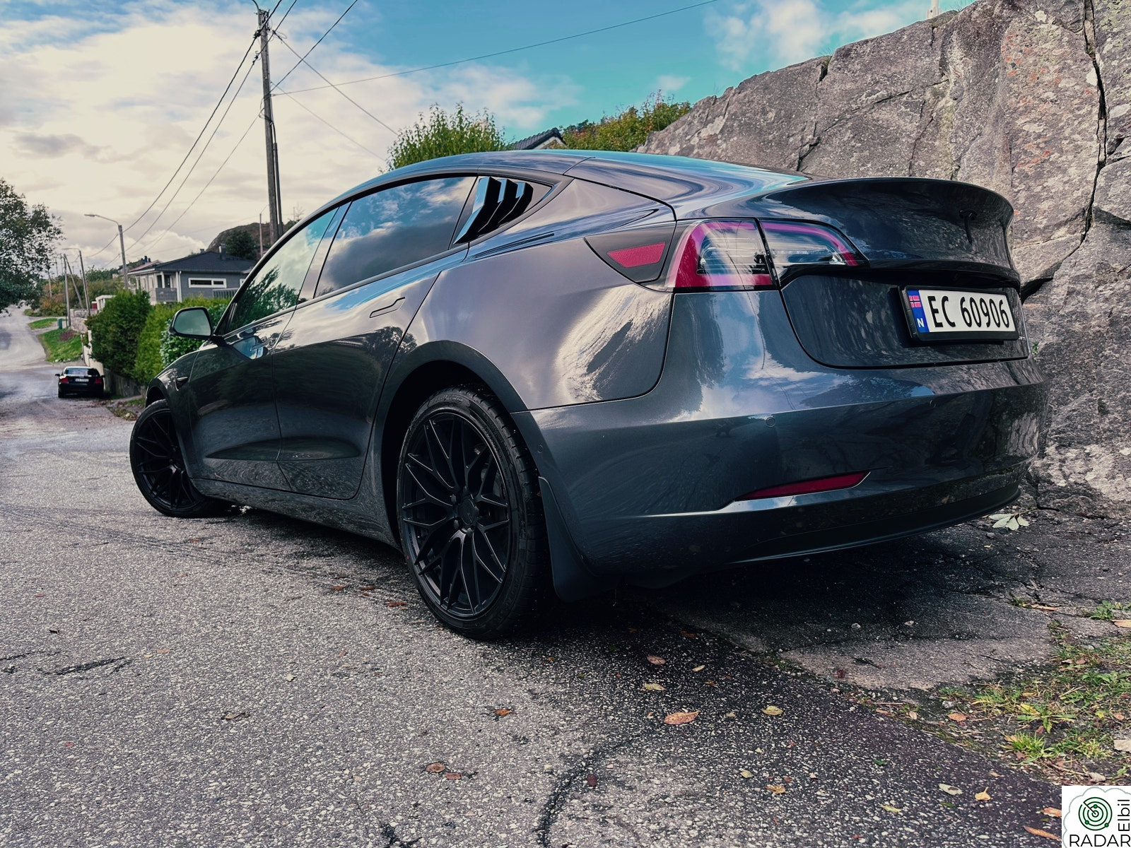 TESLA Model 3 Long Range AWD