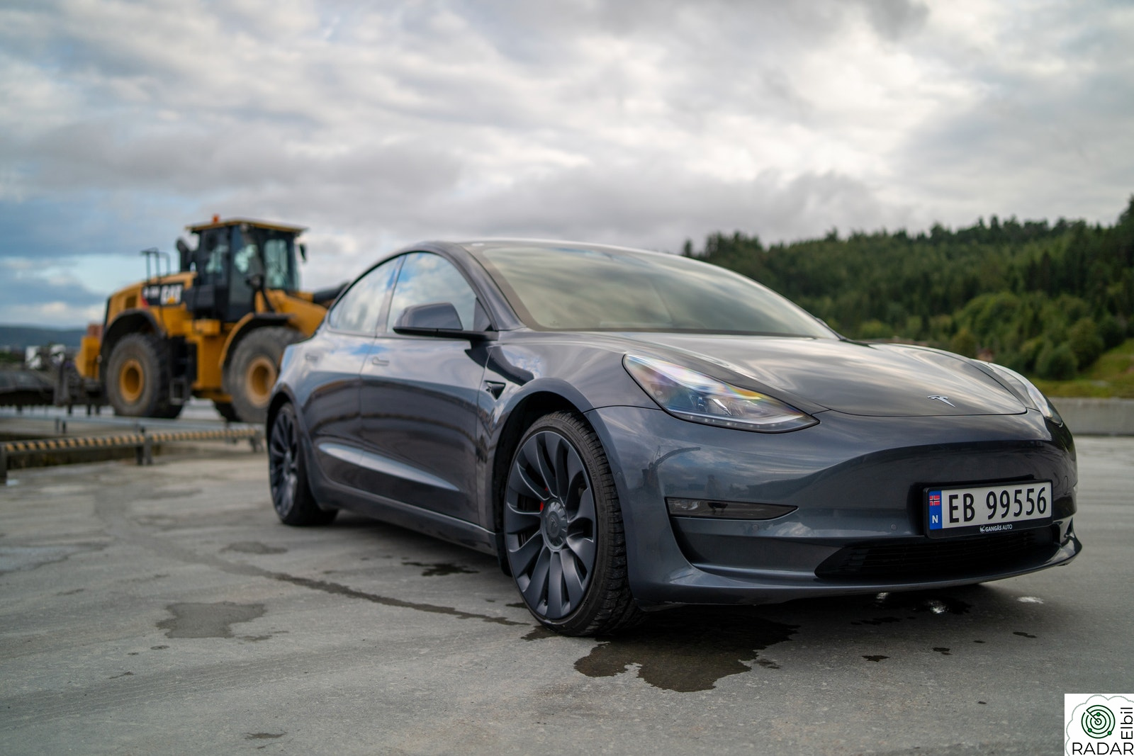 TESLA Model 3 Performance AWD
