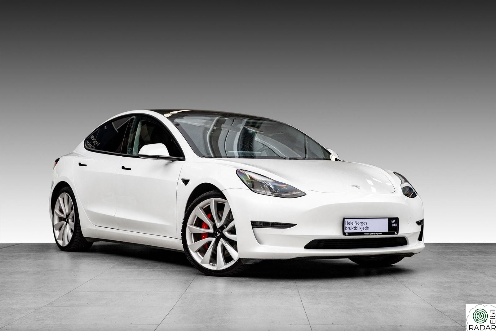 TESLA Model 3 Performance AWD/PREMIUM/SKINN/STEREO/ACC/AP/MCU2/KAMERA