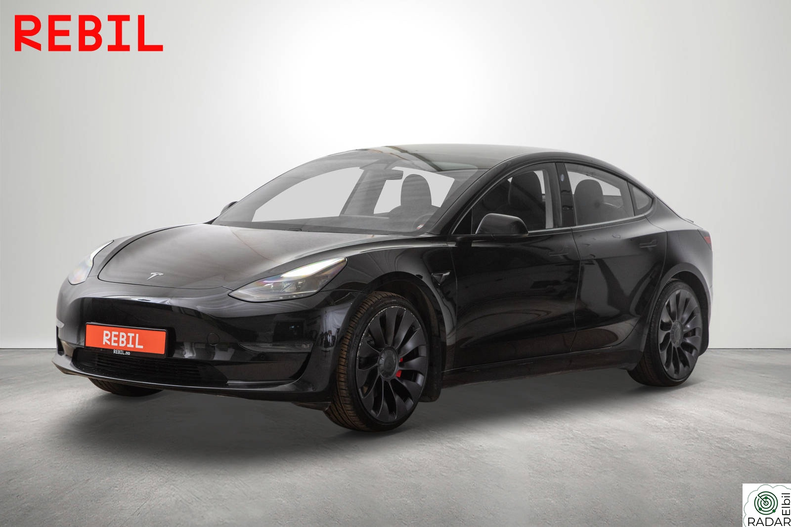 TESLA Model 3 Performance(567km)/AWD/Skinn/Pano/R.kam/Navi/DAB/Memory