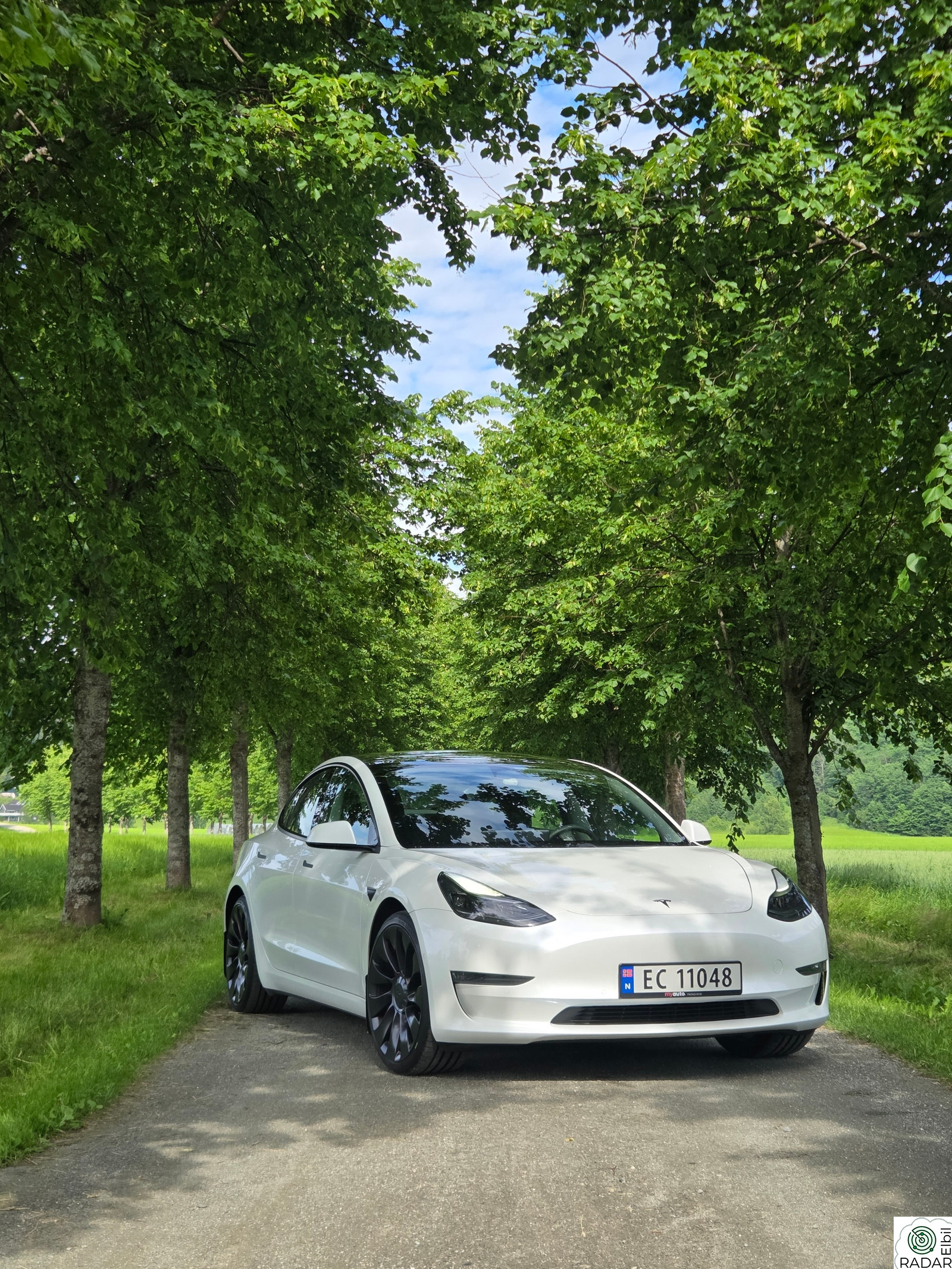 TESLA Model 3 Performance AWD 513hk