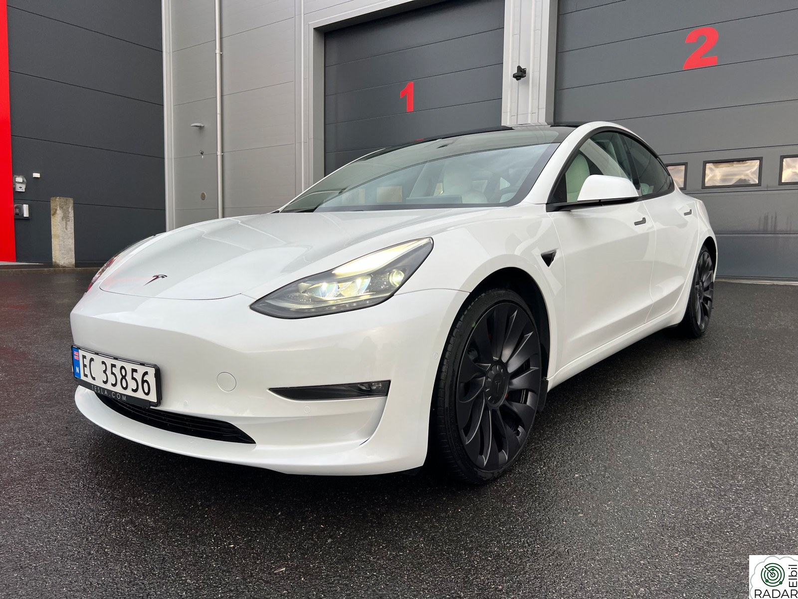 TESLA Model 3 Performance AWD