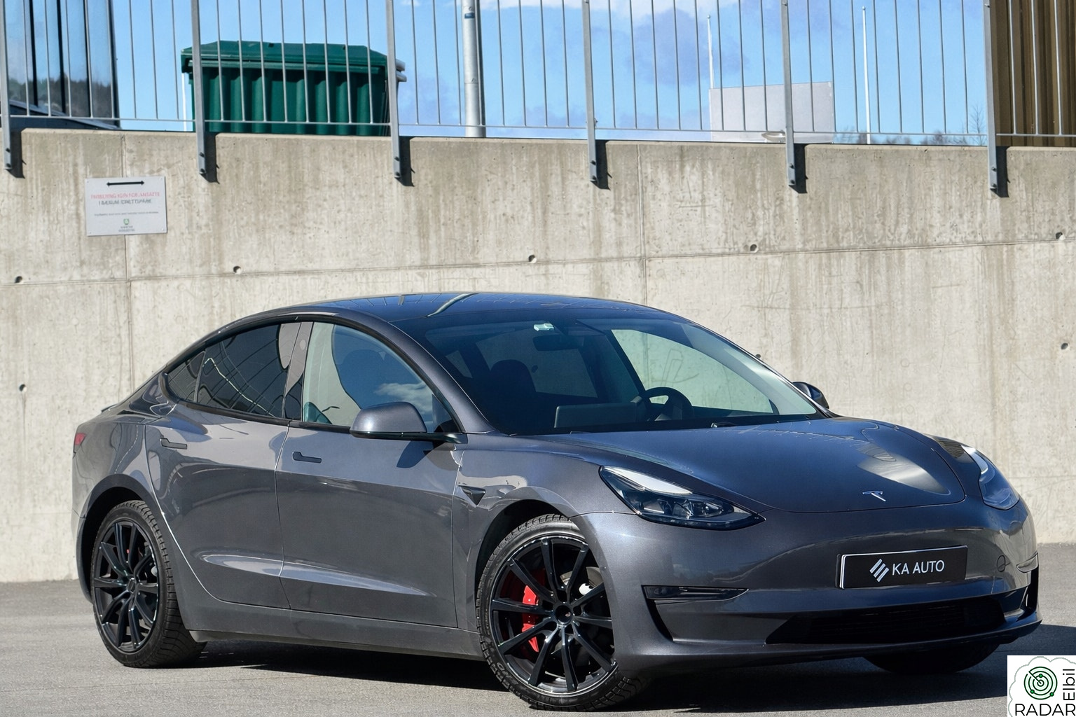 TESLA Model 3 PERFORMANCE/AWD/FACELIFT/VARMEPUMPE/AP/UBERTURBINE