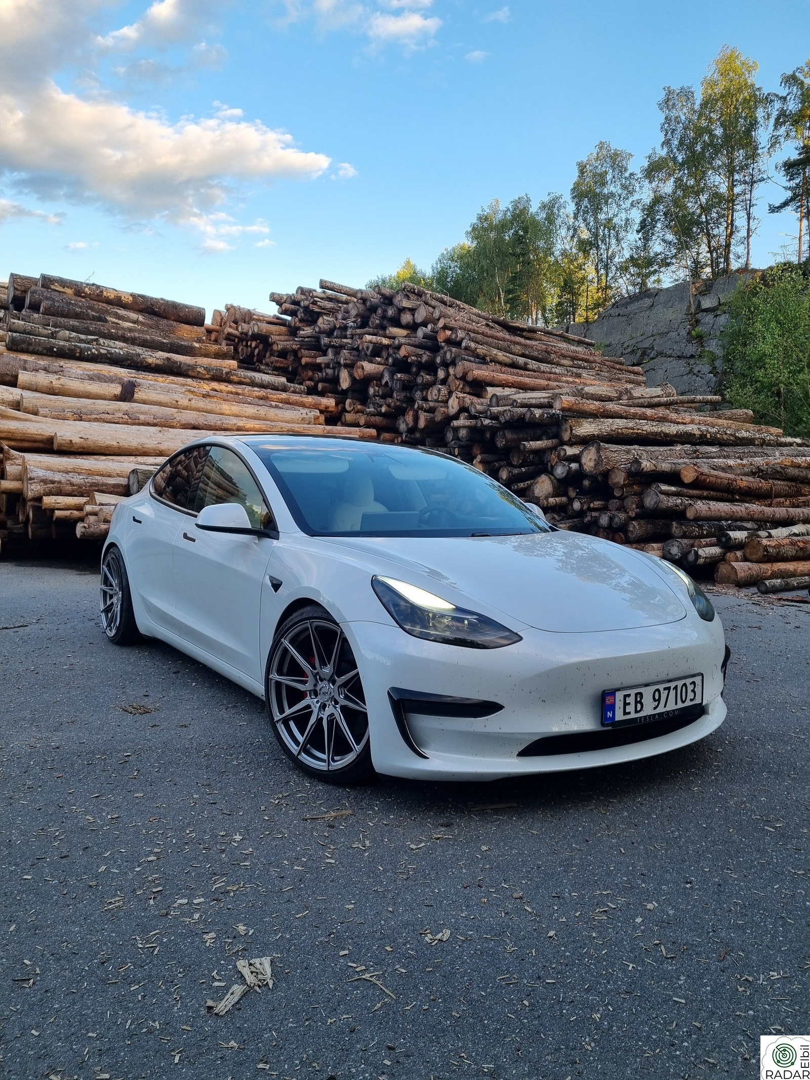 TESLA Model 3 Performance - GODKJENT senk - PPF folie