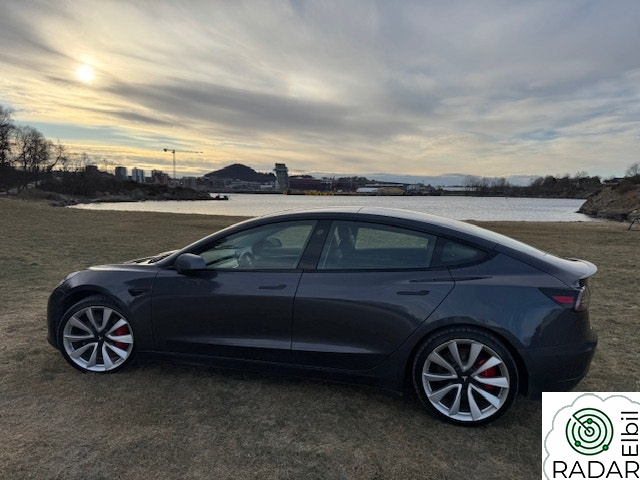 TESLA Model 3 Performance AWD