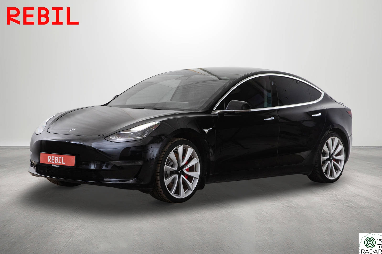 TESLA Model 3 Performance (530km) Skinn/Pano/AP/MCU2/R.Kam/Navi/AWD