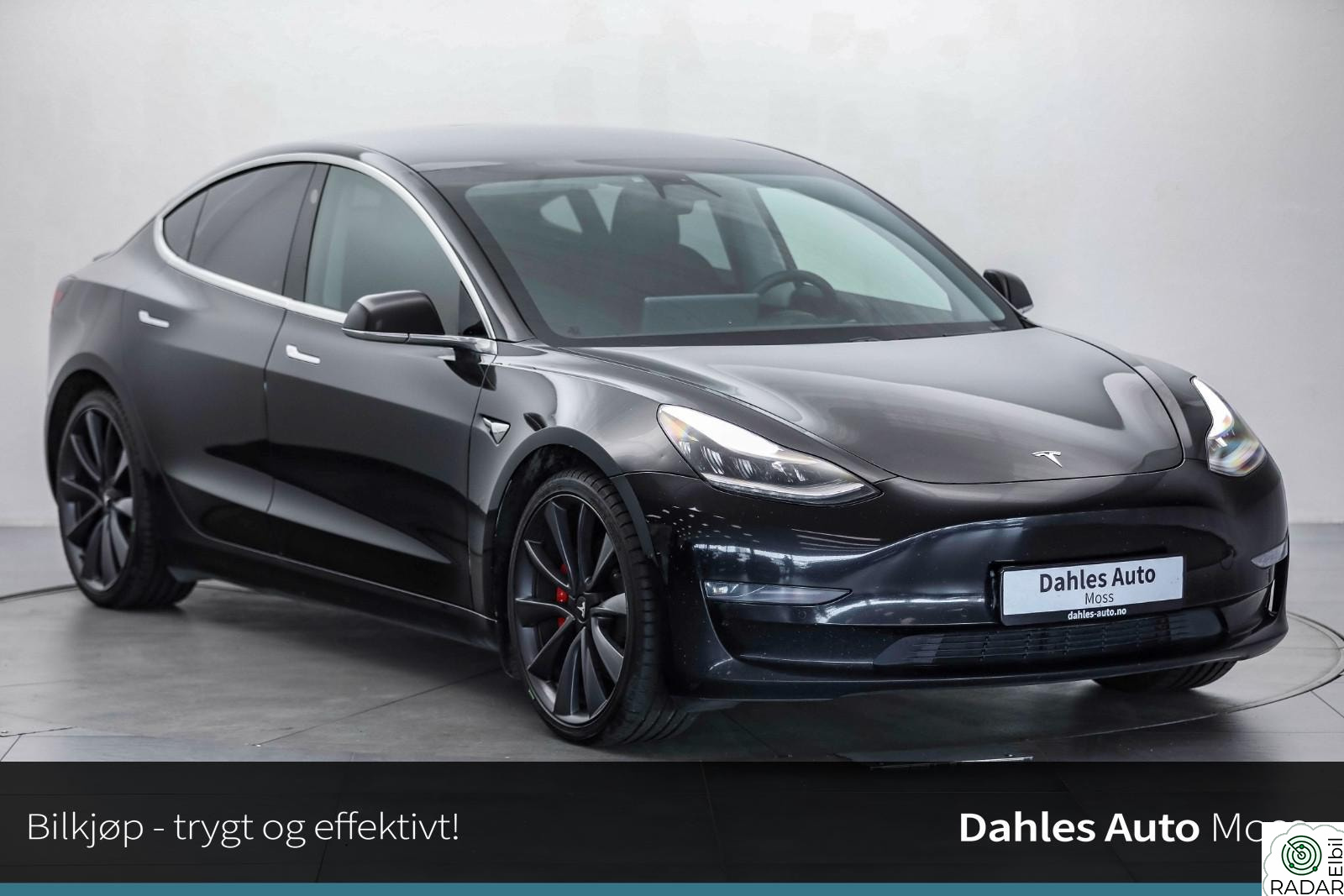 TESLA Model 3 Performance AWD/WLTP 530km/AP/Panorama
