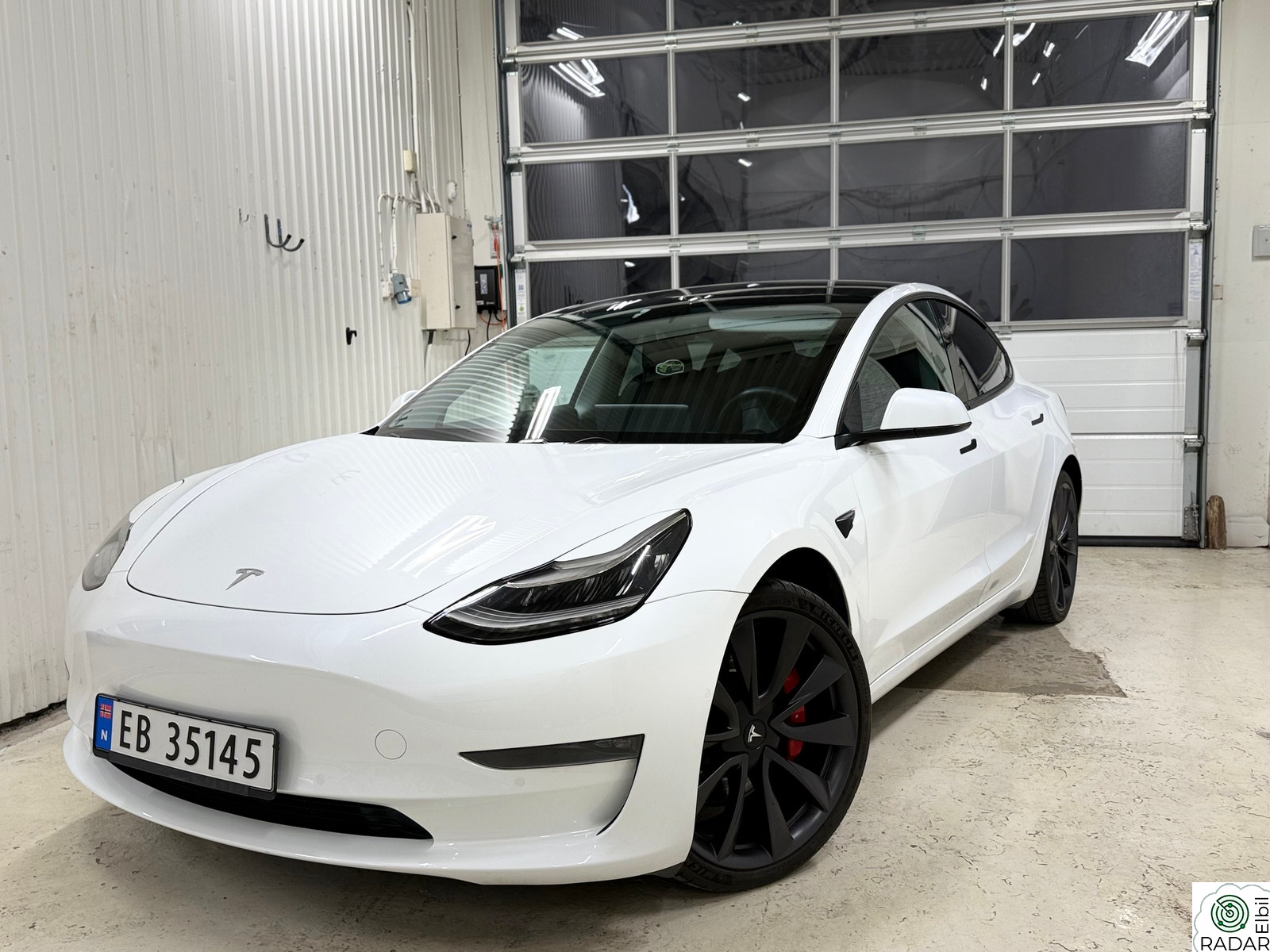 TESLA Model 3 Performance AWD