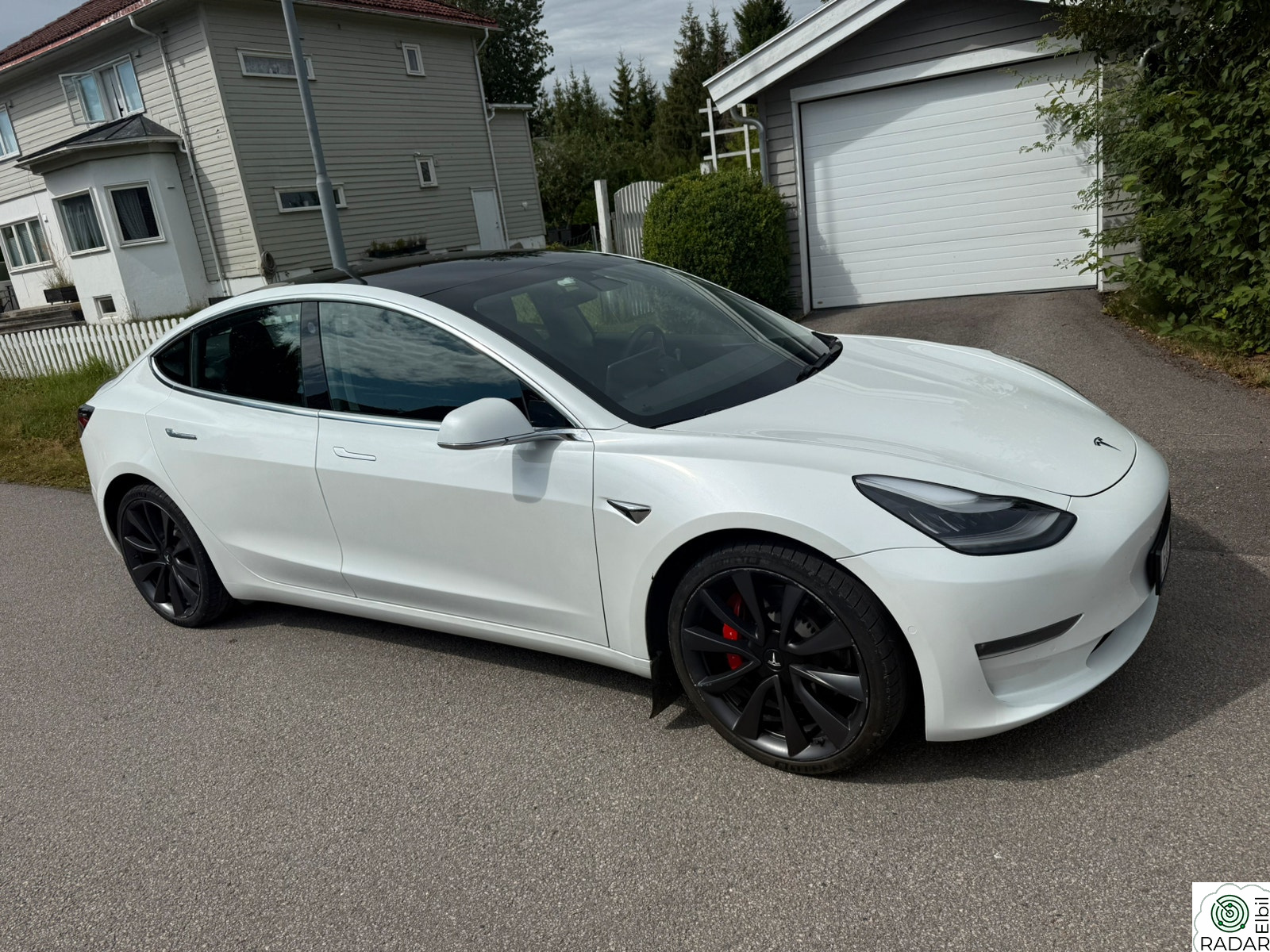 TESLA Model 3 Performance AWD