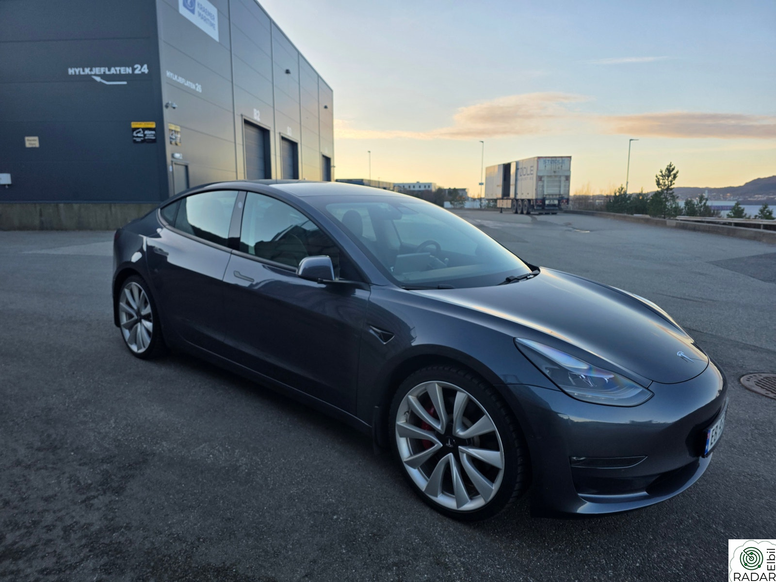 TESLA Model 3 Performance AWD
