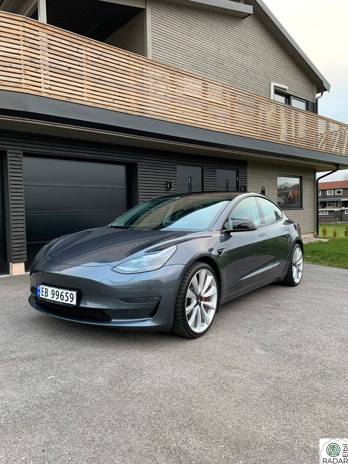 TESLA Model 3 Performance AWD