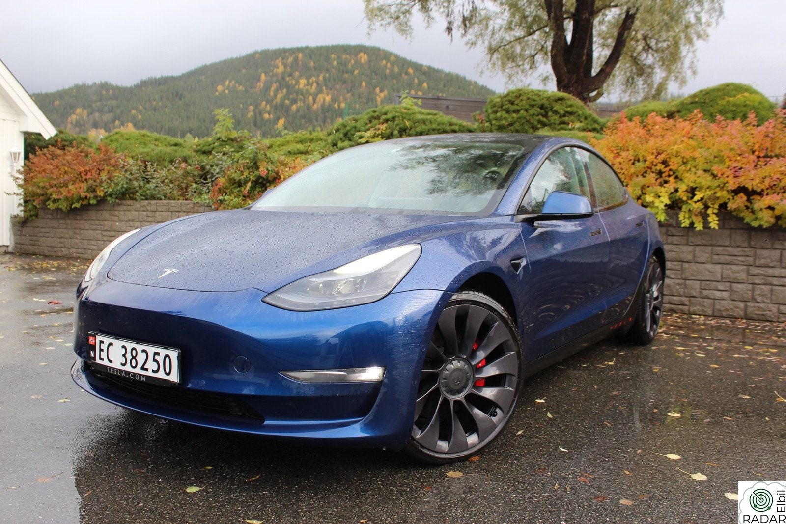 TESLA Model 3 Performance AWD