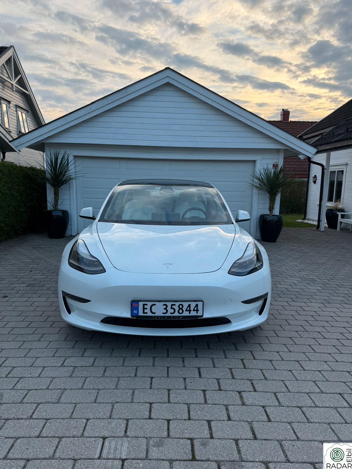 TESLA Model 3 Performance AWD