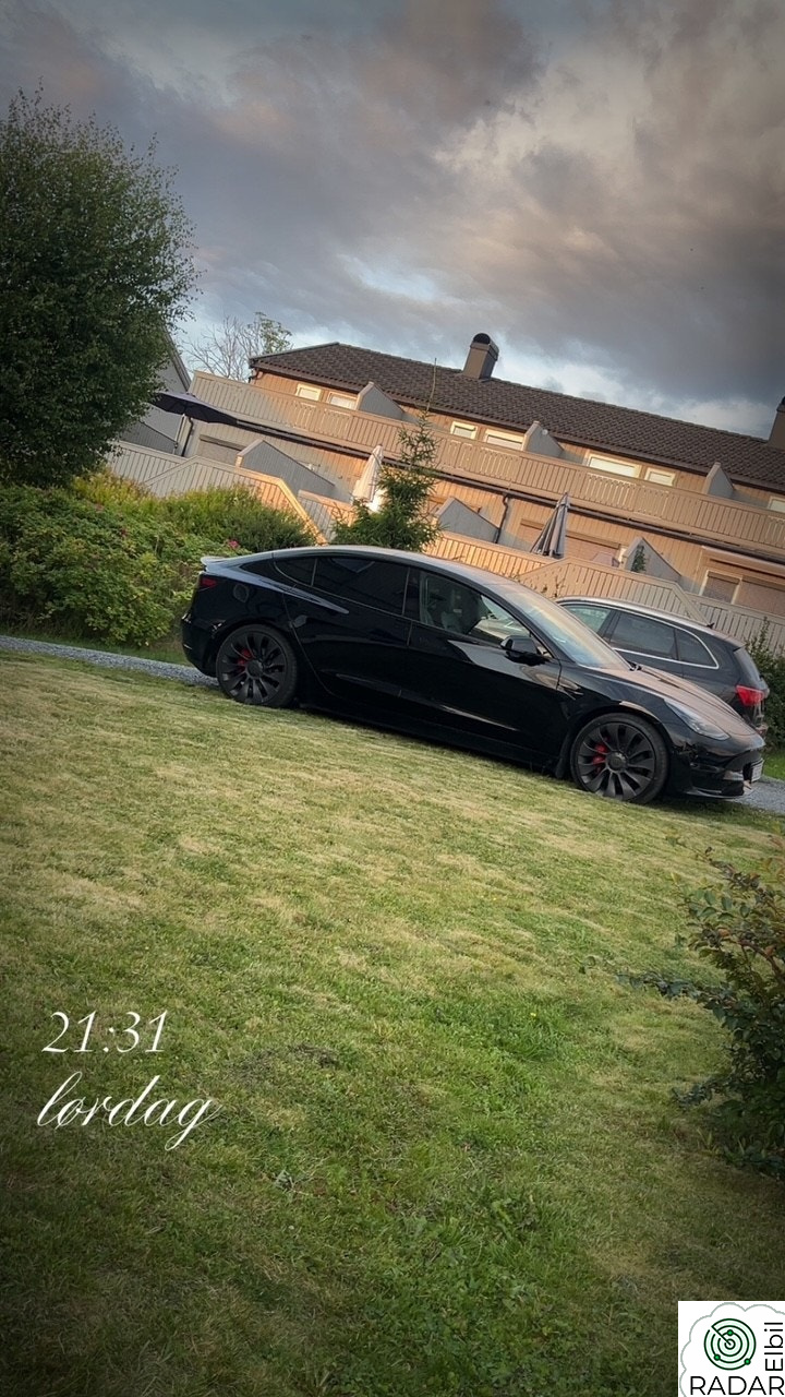 TESLA Model 3 Performance/NYTT HOVEDBATTERI/Ny bilgaranti