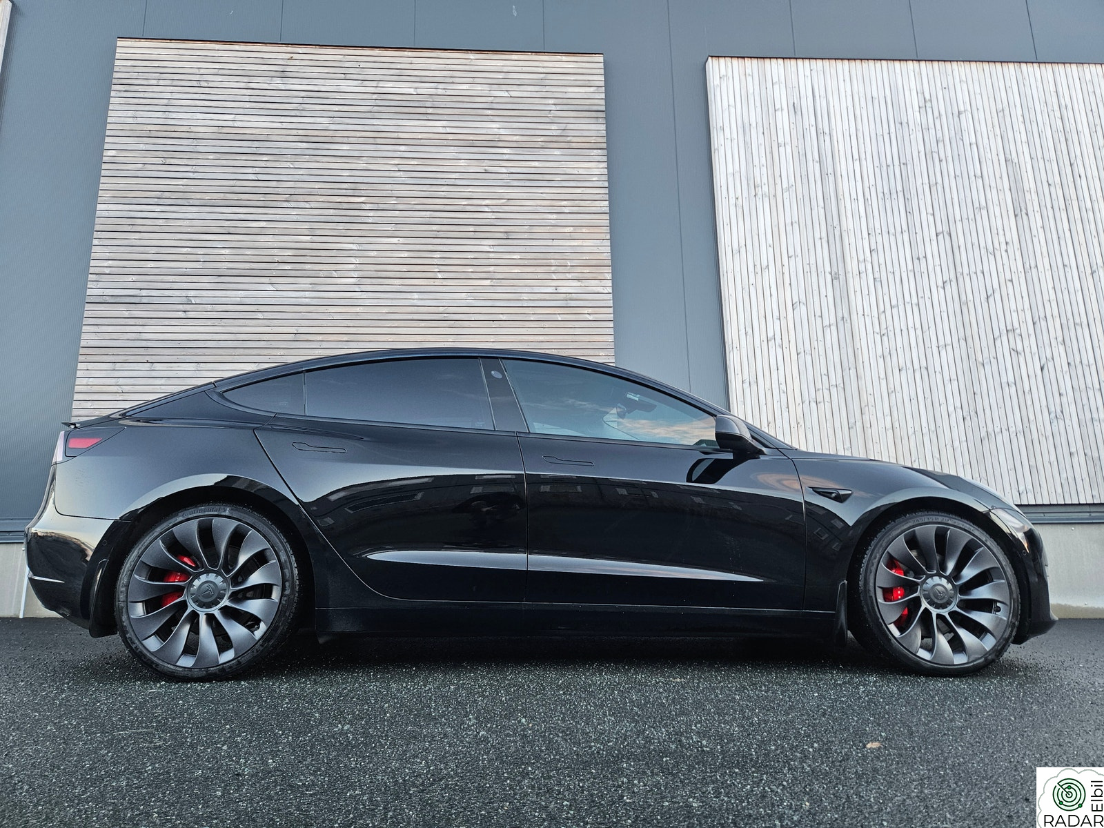 TESLA Model 3 Performance AWD