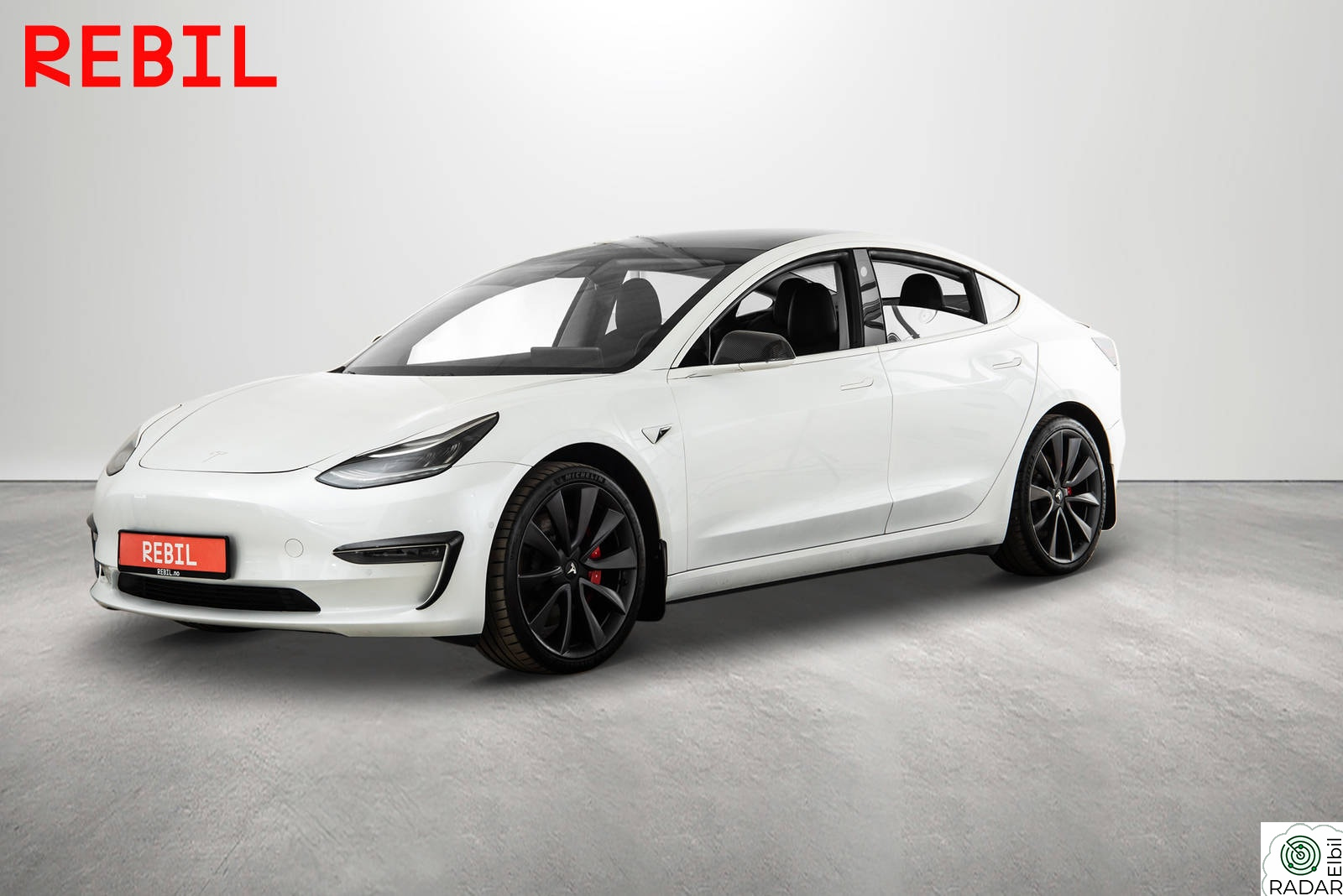 TESLA Model 3 530km(WLTP)/Performance/AWD/MCU2/Navi/R.kam/Pano/AP