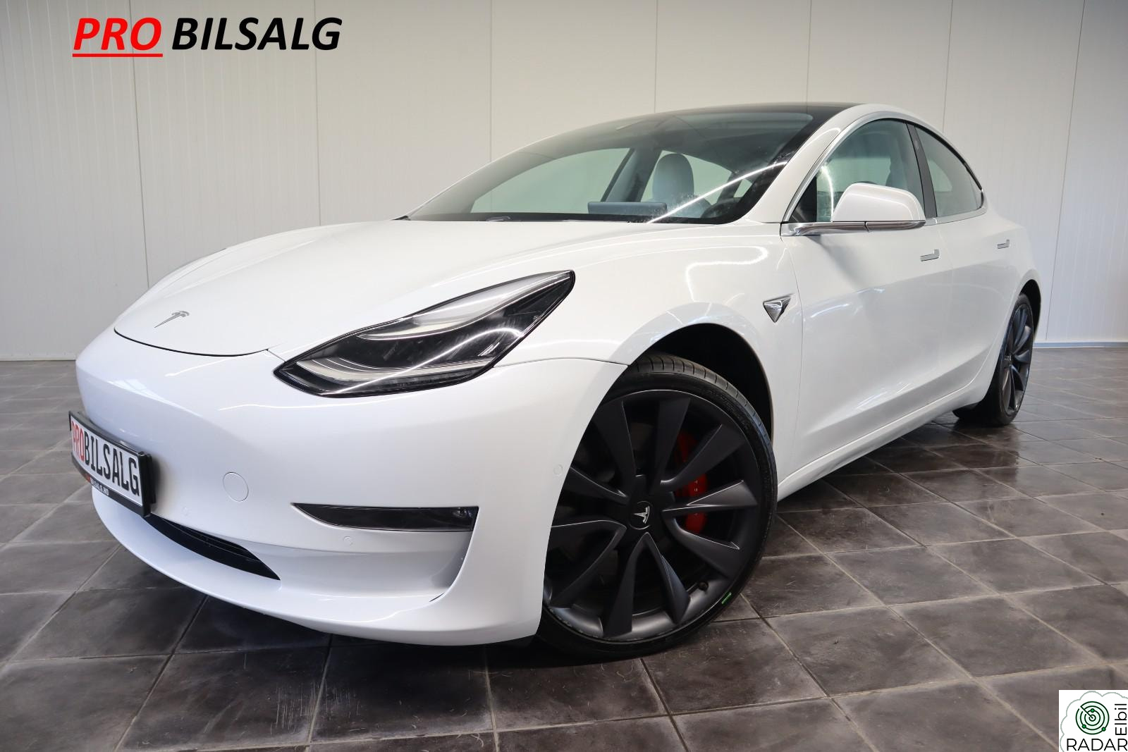 TESLA Model 3 Performance/ Skinn/ Premium lyd/ S+V/ Autopilot++