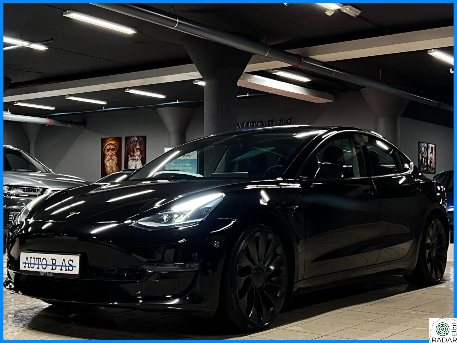 TESLA Model 3 PERFORMANCE / AWD / PREMIUM
