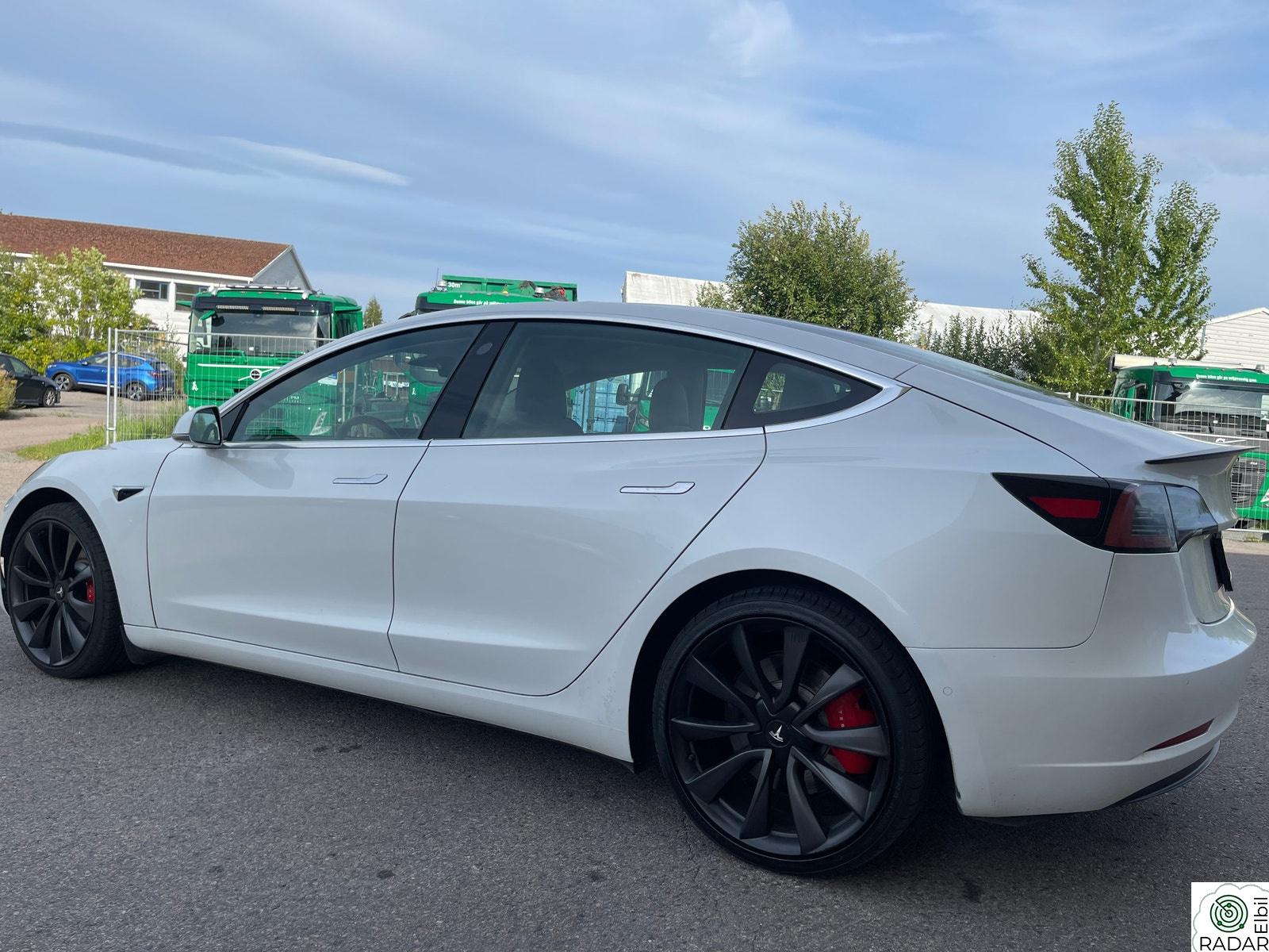 TESLA Model 3 PERFORMANCE AWD EU-OK PANO FULL AUTOPILOT R. 530 KM