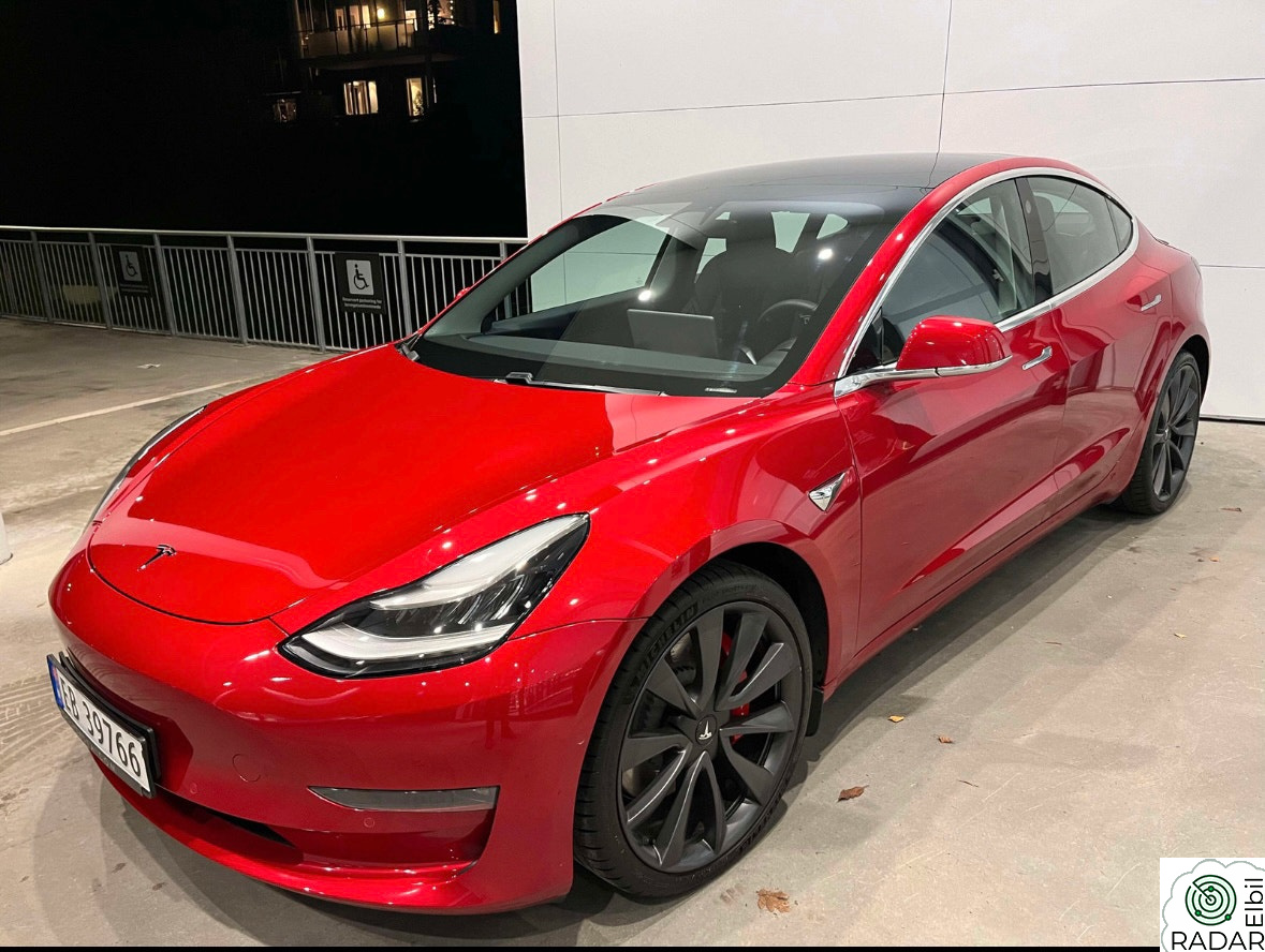 TESLA Model 3 Performance AWD