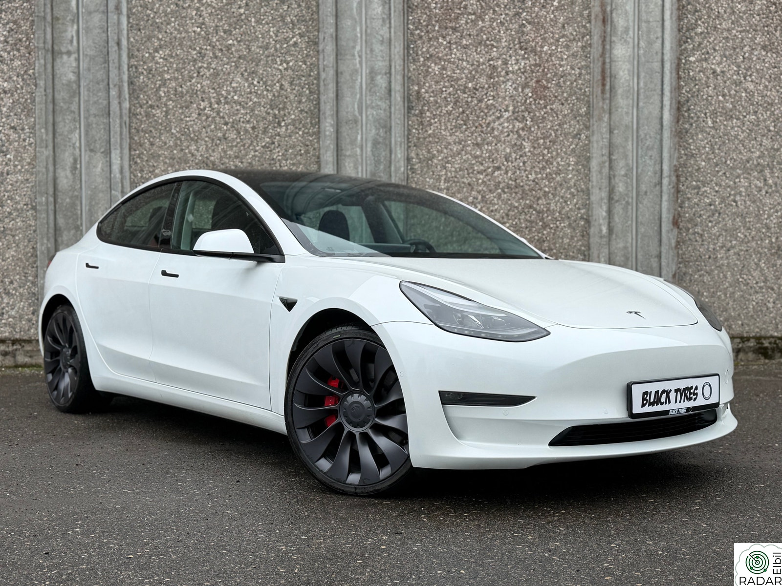 TESLA Model 3 Performance AWD//PremiumLyd/Facelift/V.pumpe/AP/Ny EU +