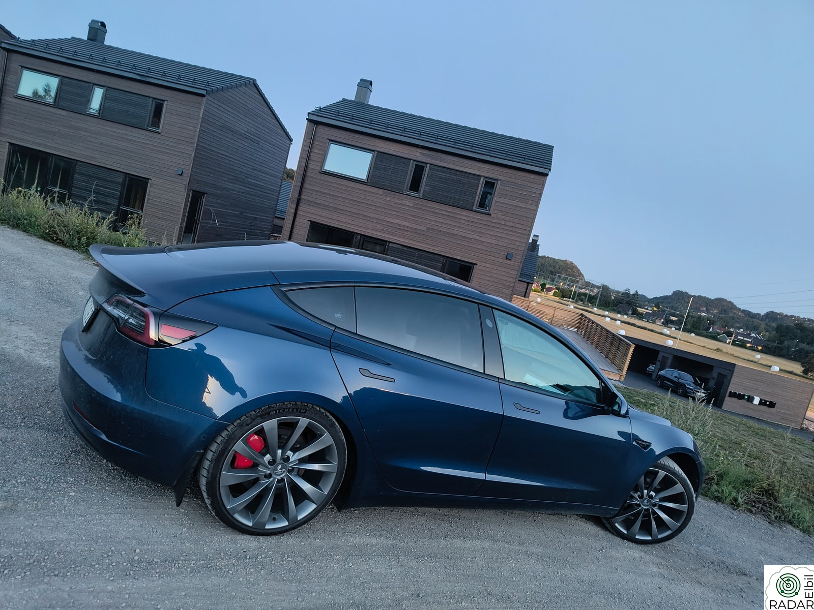 TESLA Model 3 Performance Long Range AWD (513hk, Premium, nygaranti)