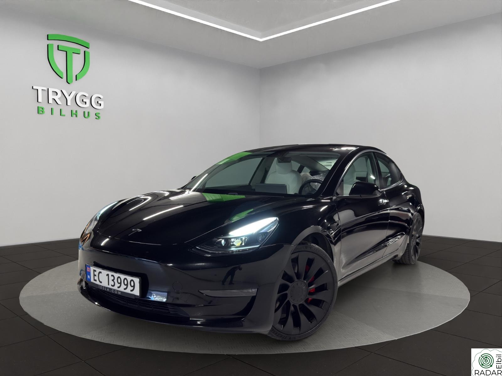 TESLA Model 3 Performance AWD / Nye Vinterdekk / Premium / Garanti
