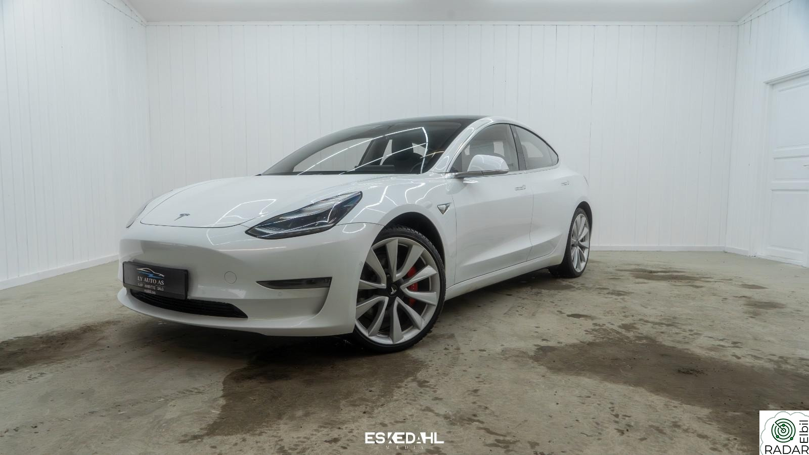 TESLA Model 3 PERFORMENCE - NYTT BATTERI - EU 12.27