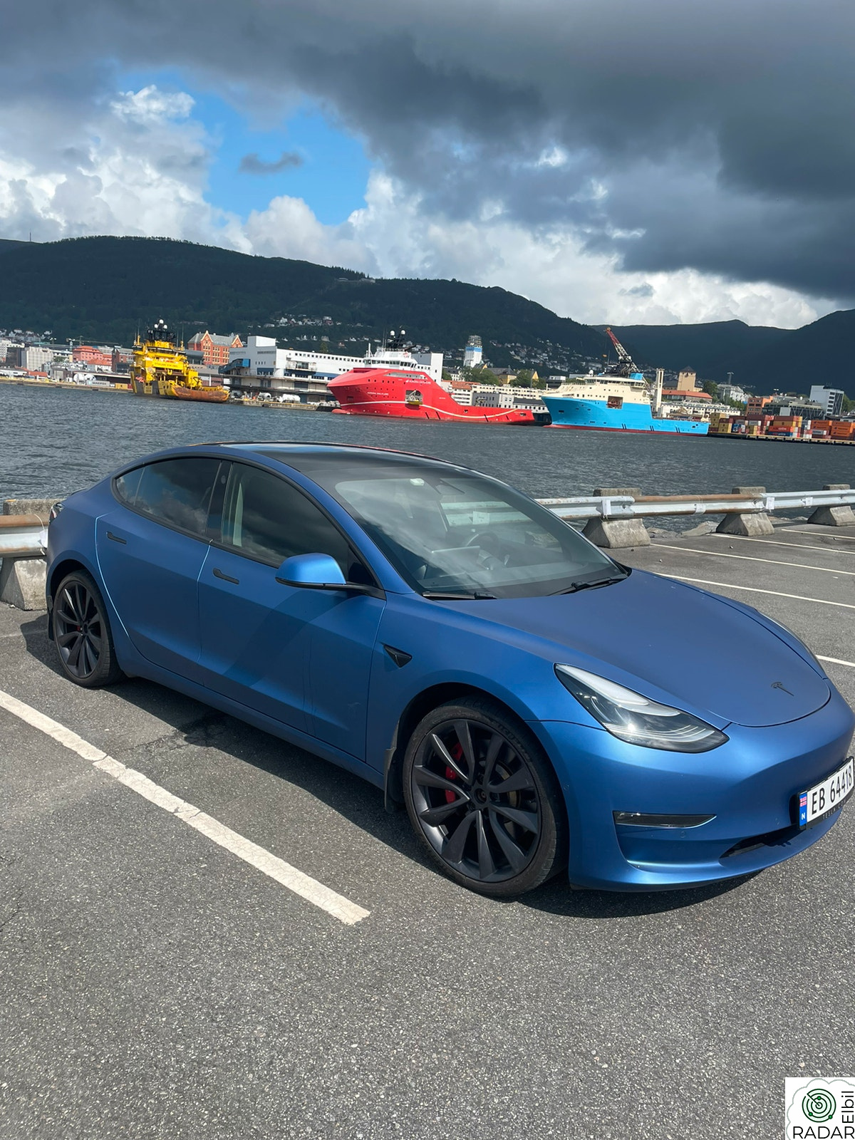 TESLA Model 3 Performance AWD