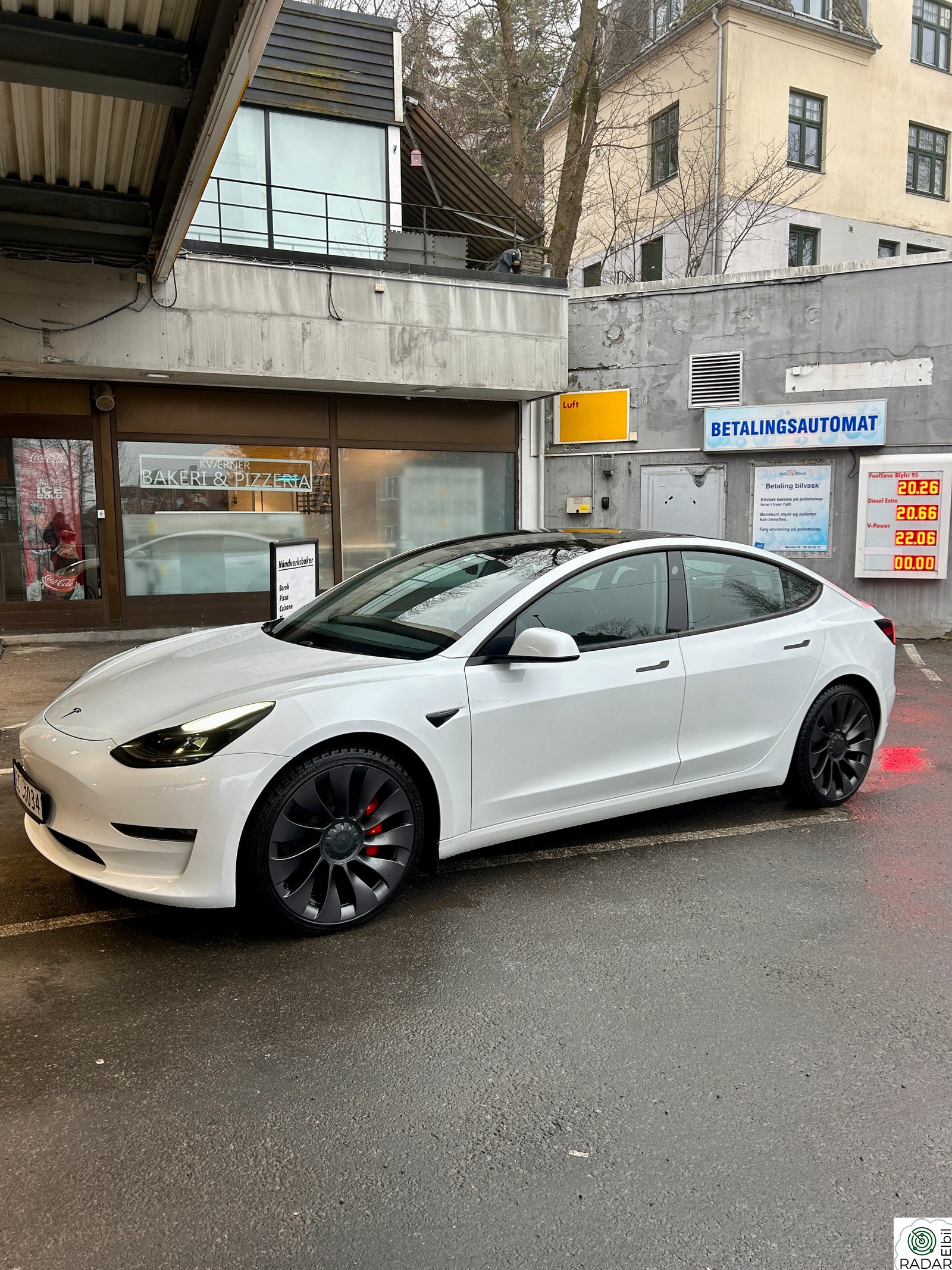 TESLA Model 3 Performance AWD/ FSD + Enhanced Autopilot