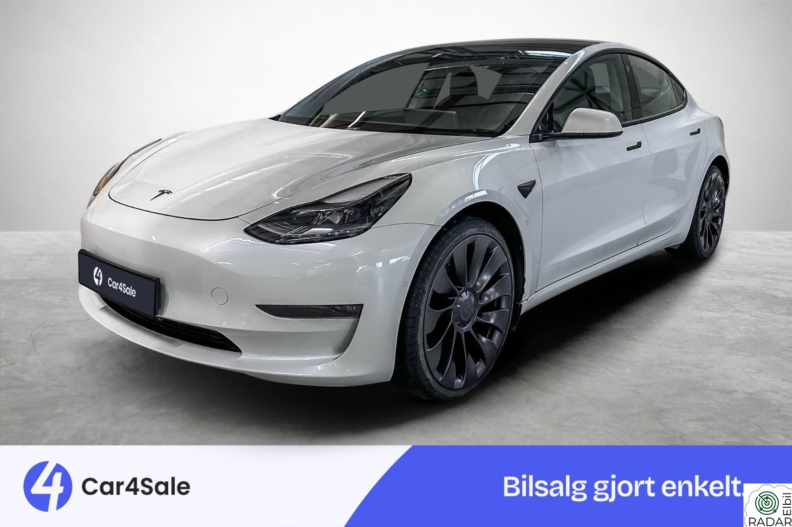 TESLA Model 3 Performance AWD 567km / AP / Premium / V.Pumpe / 20"