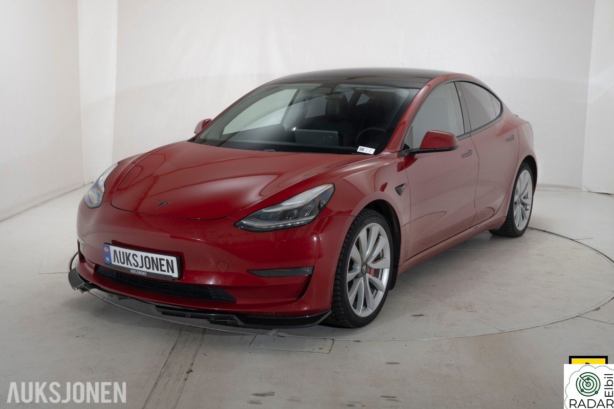TESLA Model 3 PERFORMANCE AWD PANORAMA ACC AUTOPILOT PREMIUM LYD