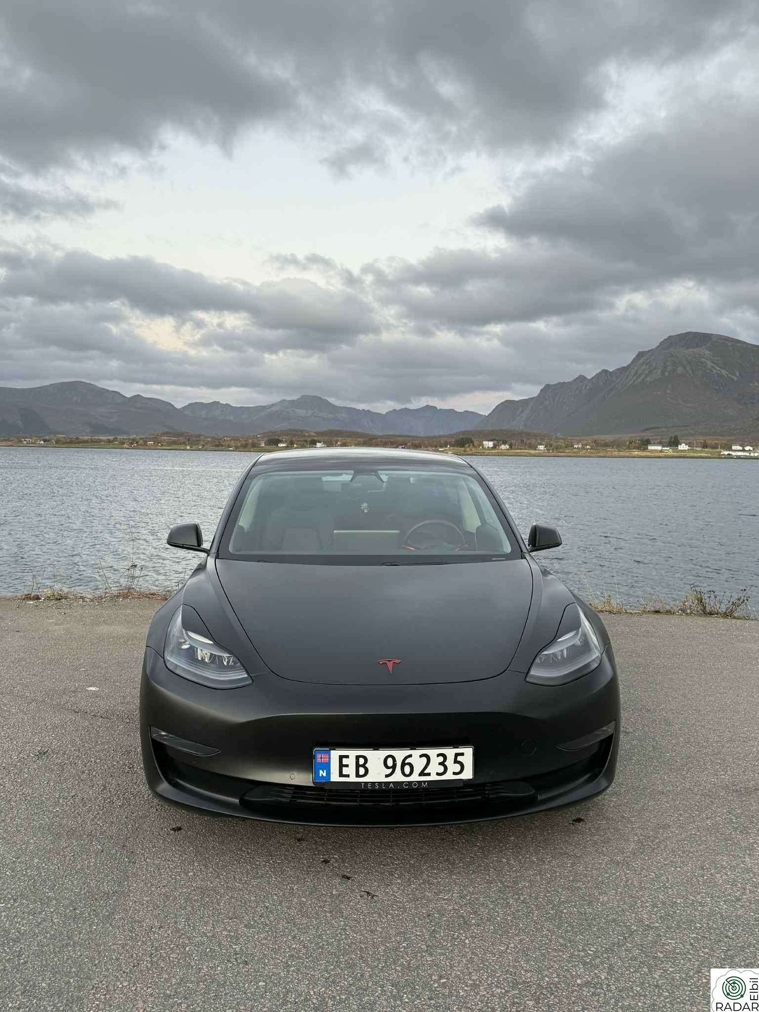 TESLA Model 3 Performance AWD