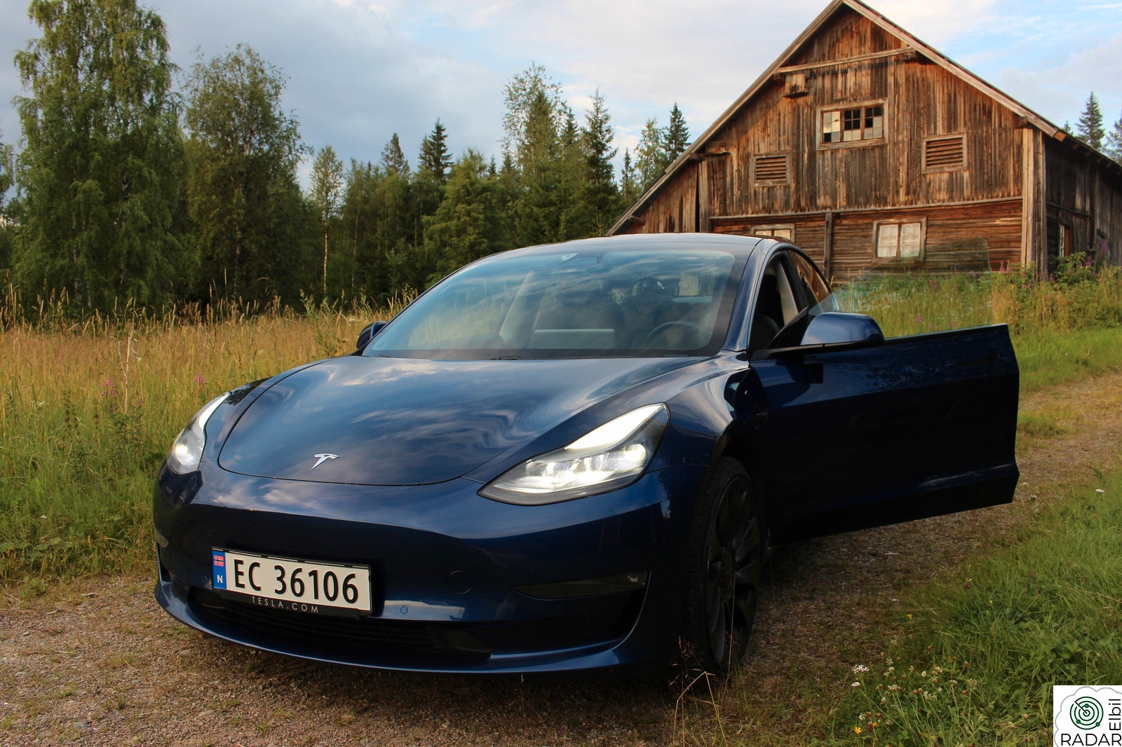 TESLA Model 3 Performance AWD