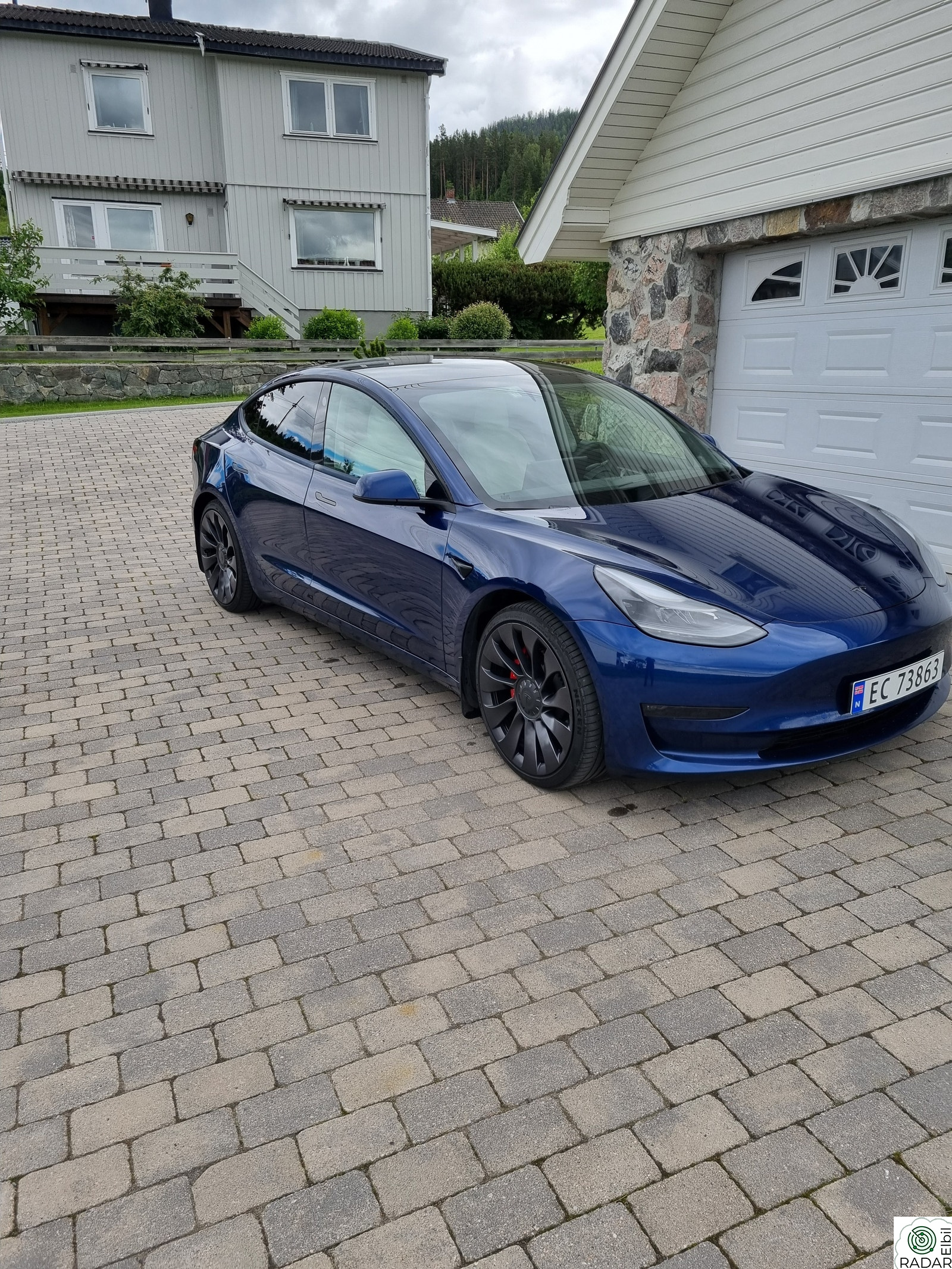 TESLA Model 3 Performance AWD