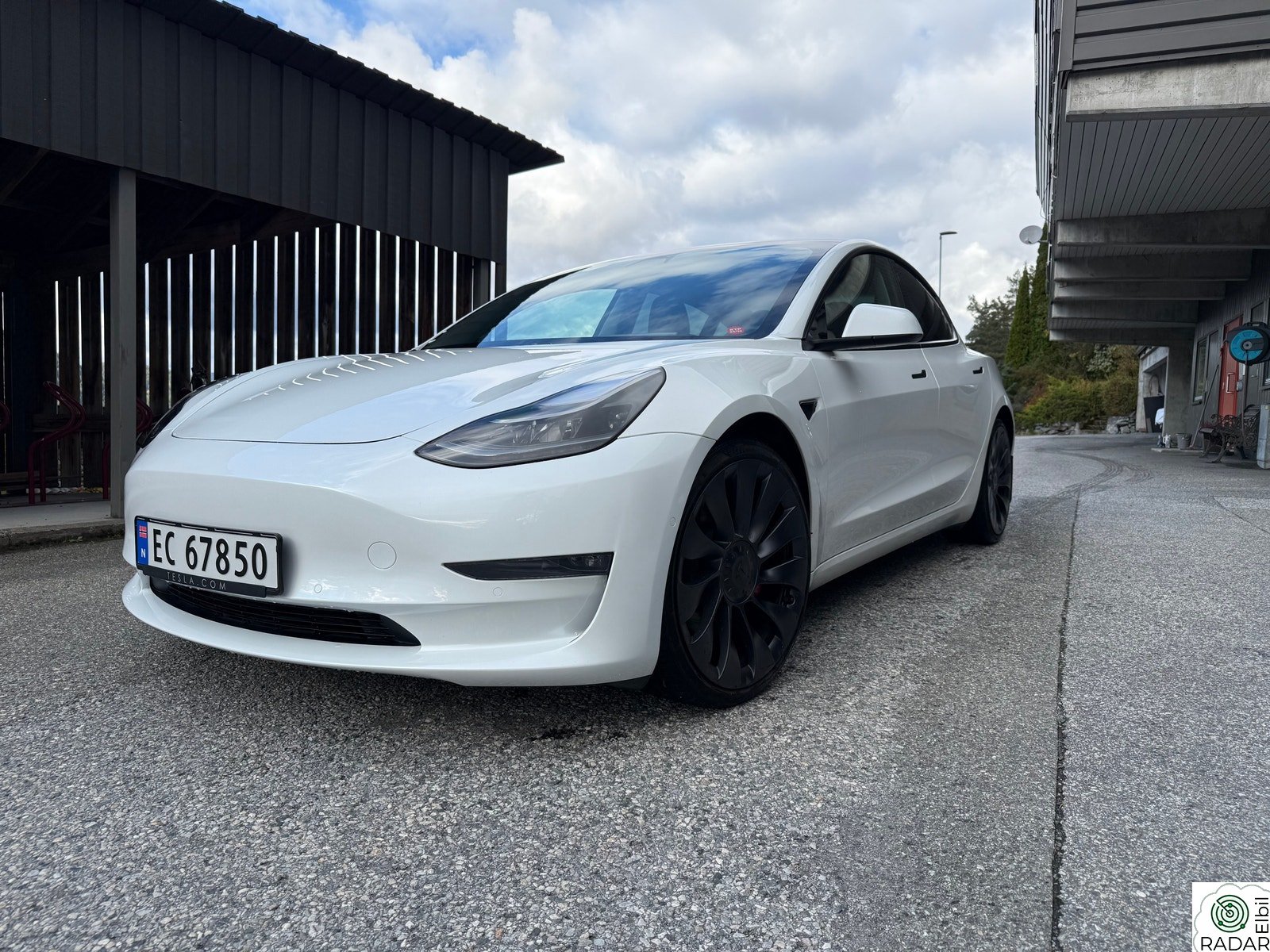 TESLA Model 3 Performance AWD