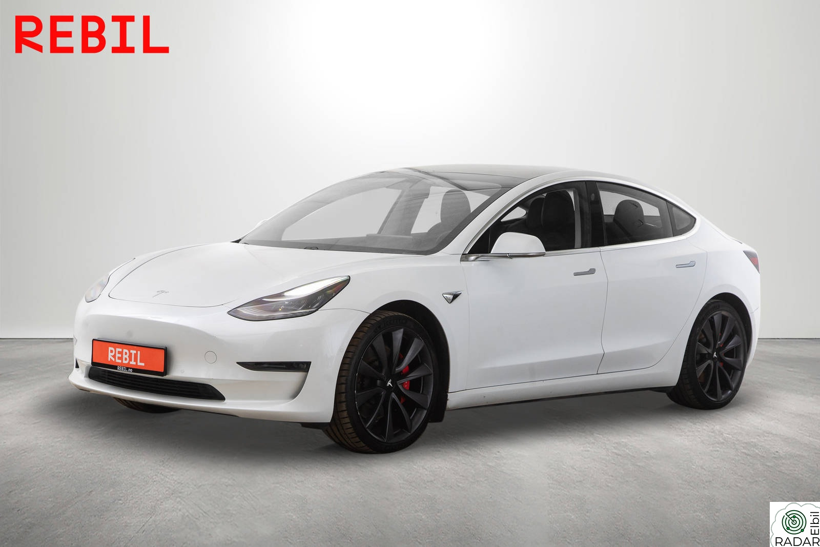 TESLA Model 3 Performance/530km/AWD/Skinn/Pano/R.kamera/Memory/DAB