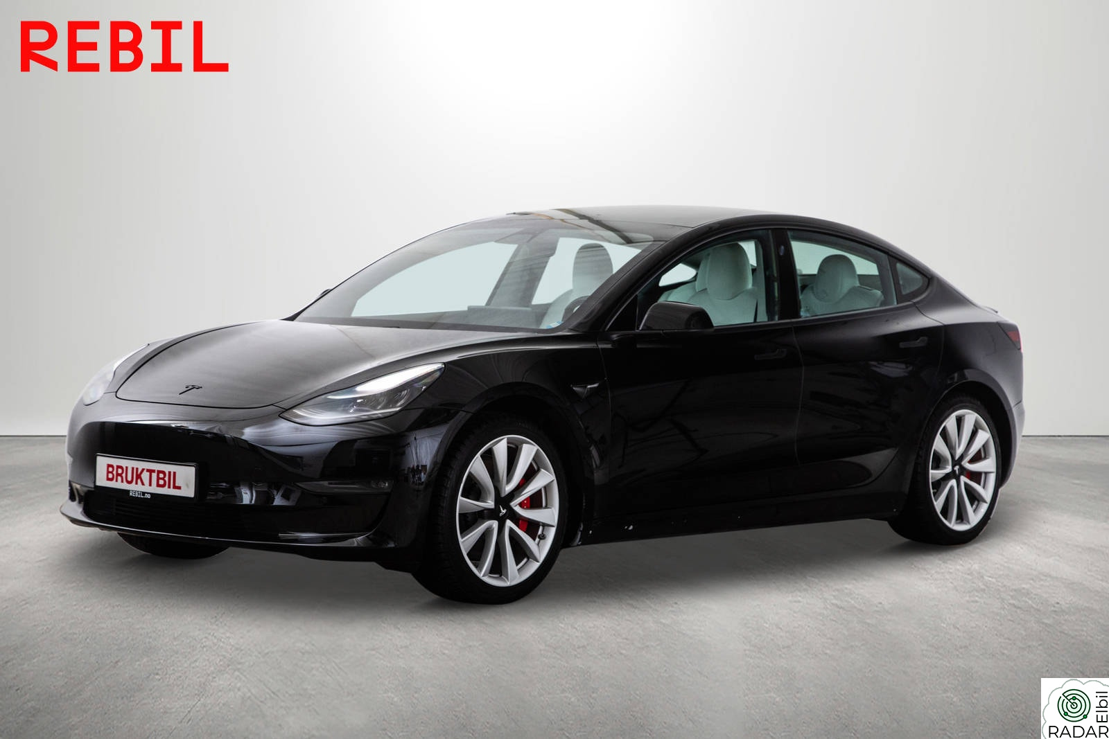 TESLA Model 3 530km(WLTP)/Performance/AWD/MCU2/Navi/R.kam/Pano/AP