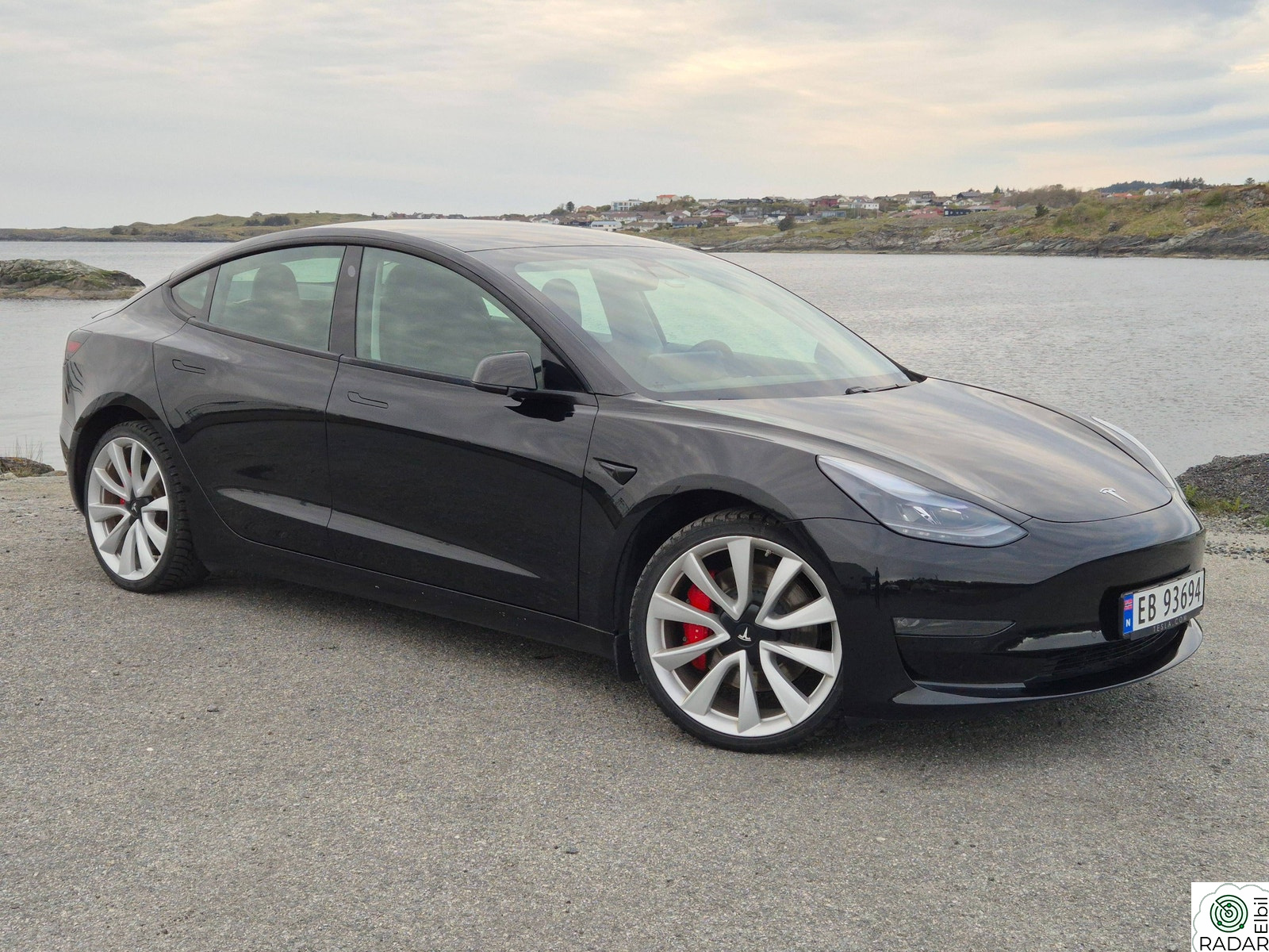 TESLA Model 3