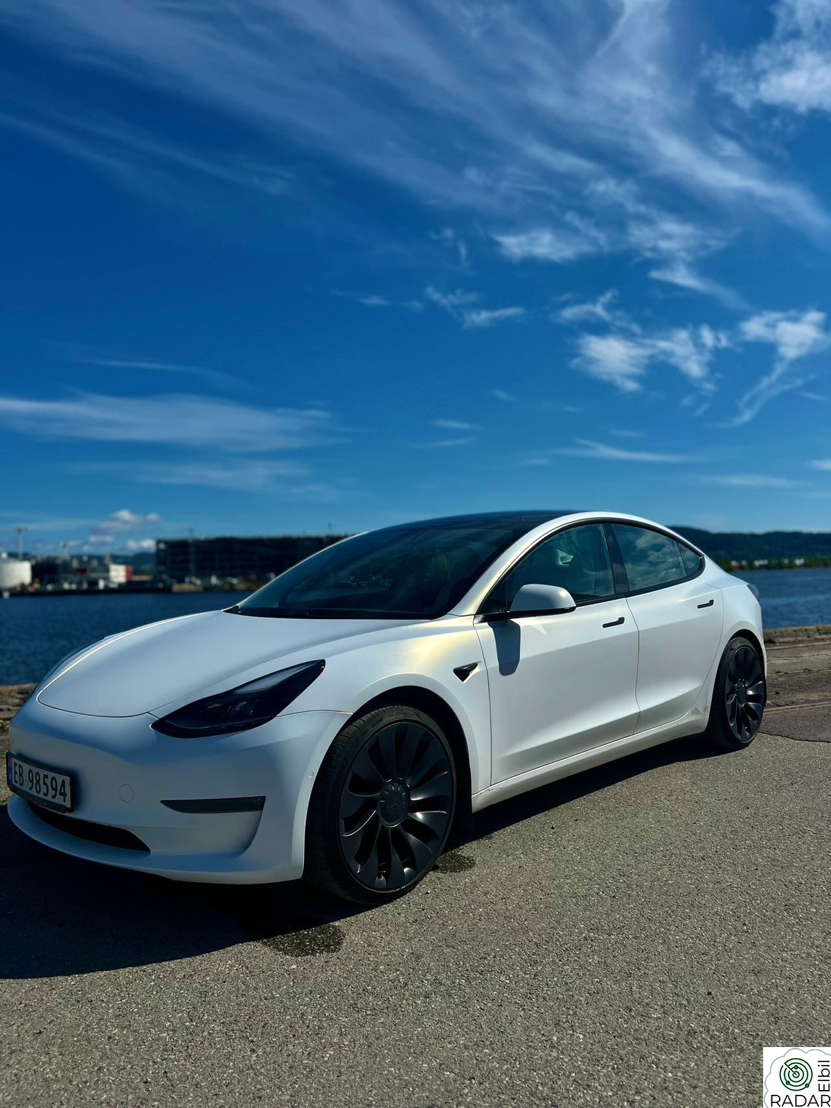 TESLA Model 3 Performance/AWD/513HK/567KM