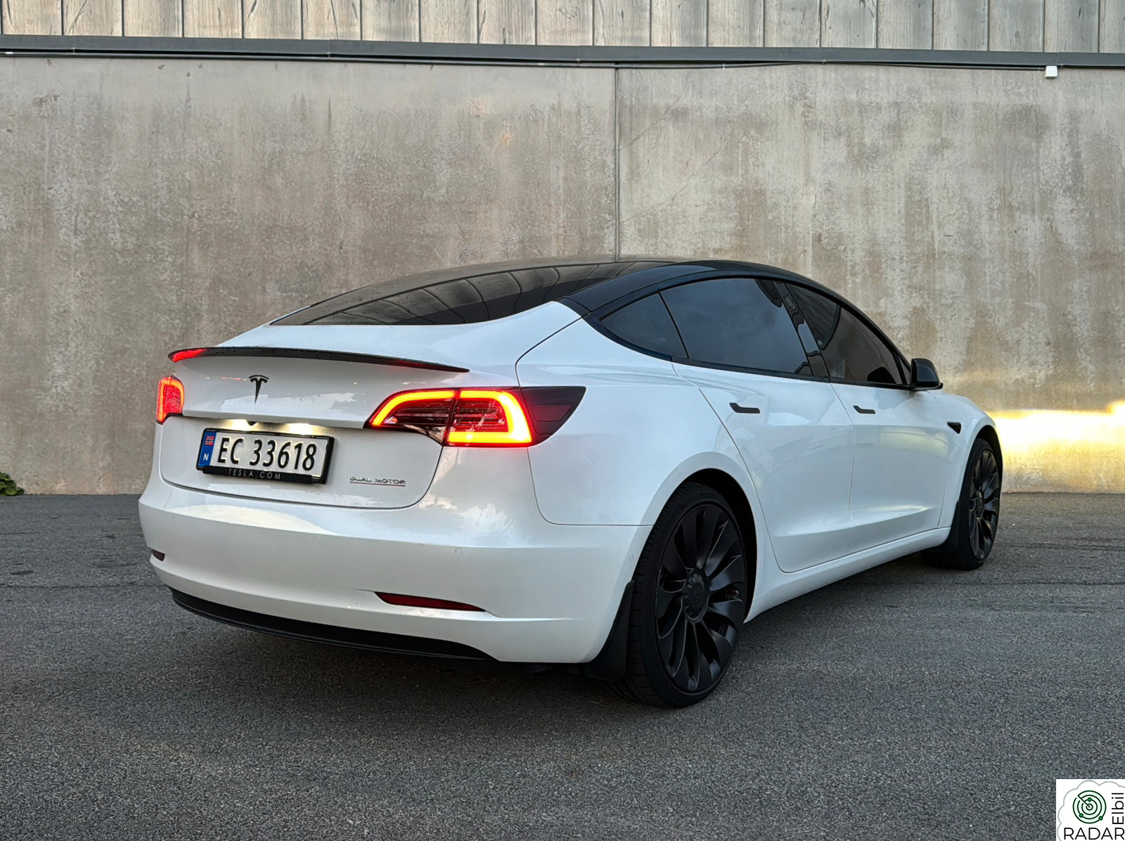 TESLA Model 3 Performance 513HK AWD, Matrix