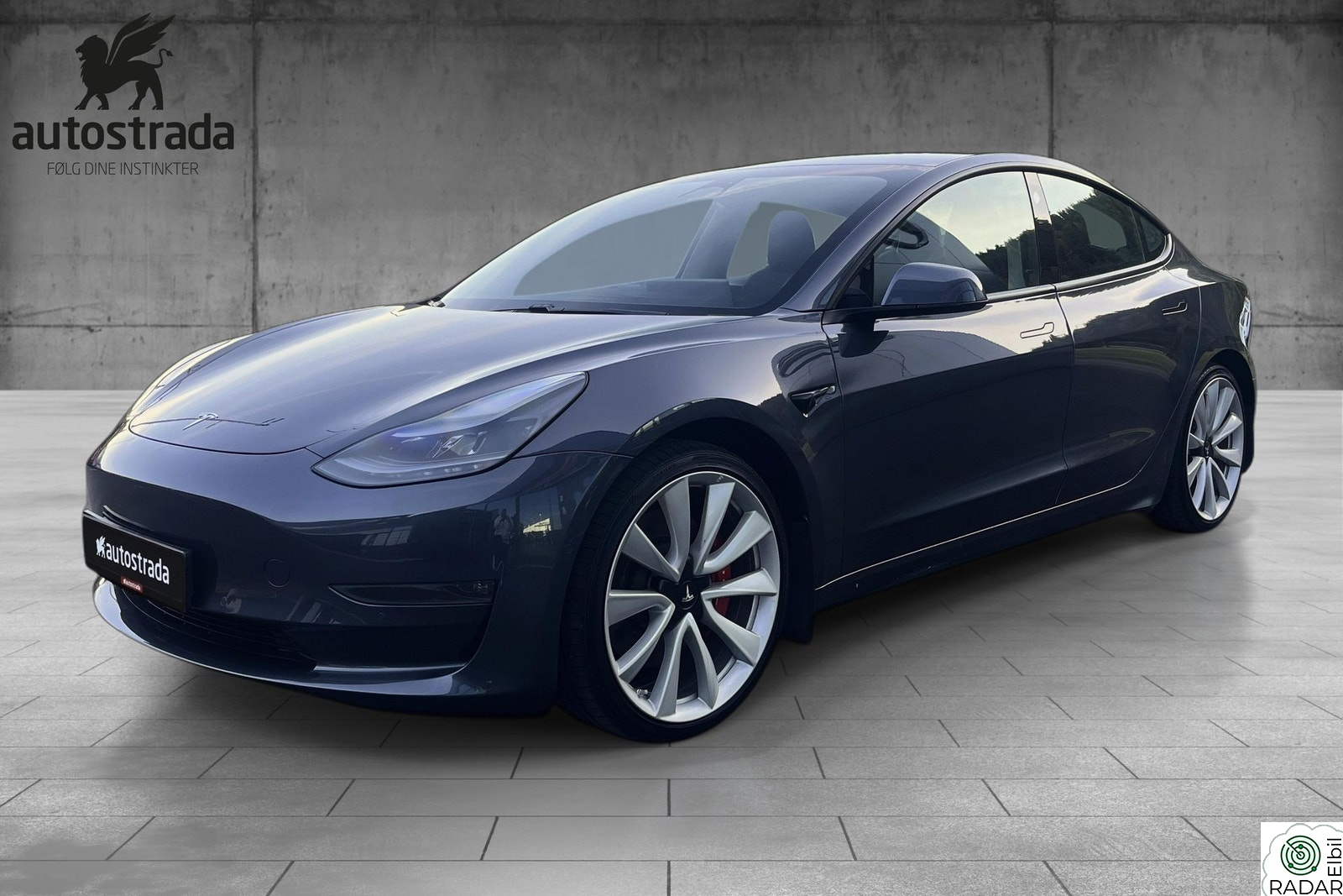 TESLA Model 3 Tesla Model 3 Performance